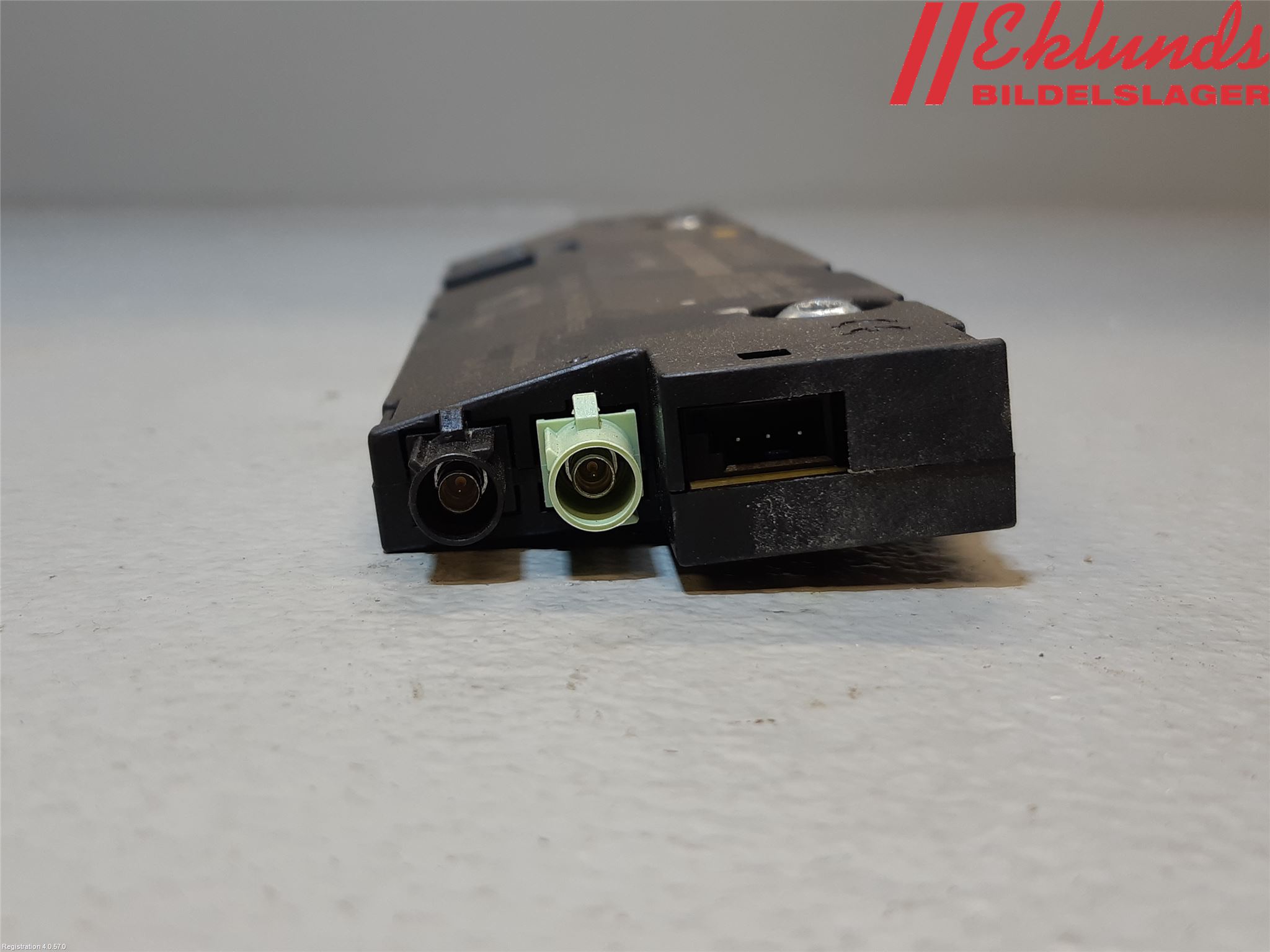 BMW 5 F10/F11/F18 09-17 Antennförstärkare