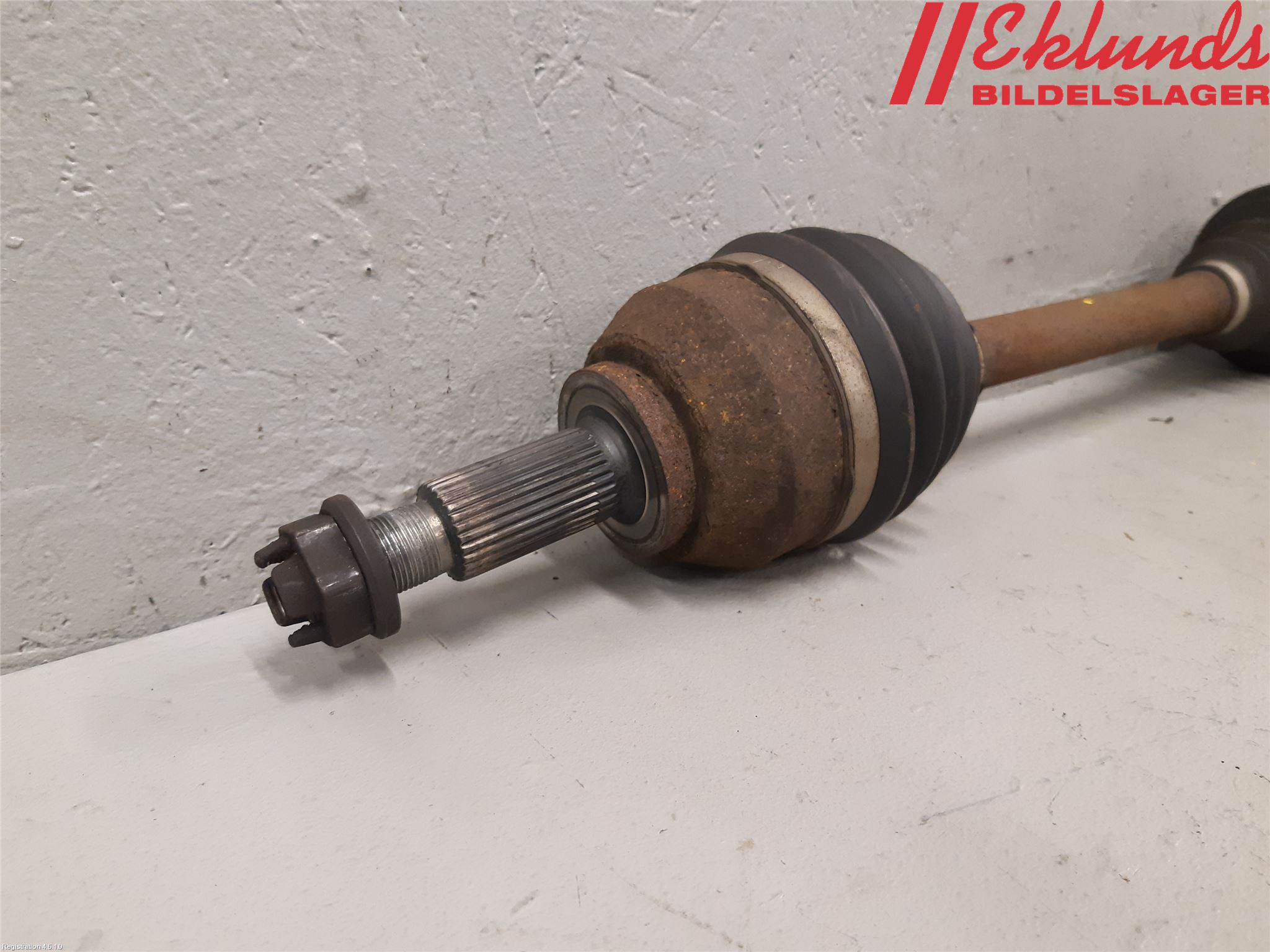 Renault TRAFIC/E-TECH 15- Drivaxel Fram Vänster