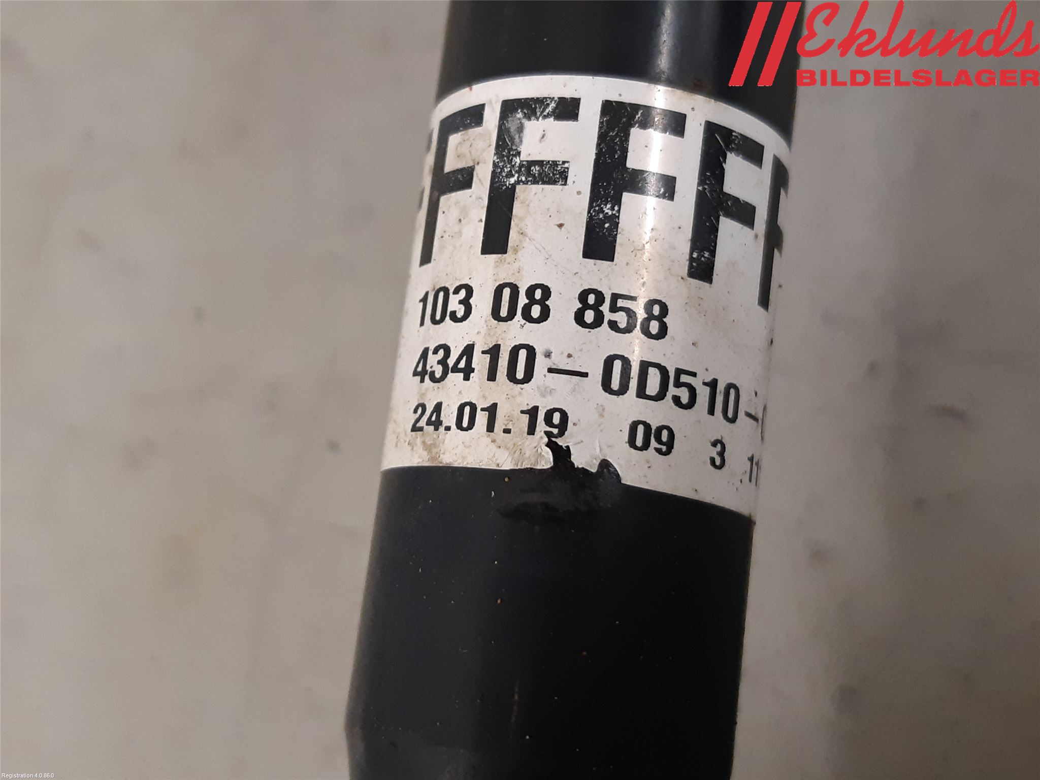Toyota YARIS XP130 15-20 Drivaxel Fram Höger