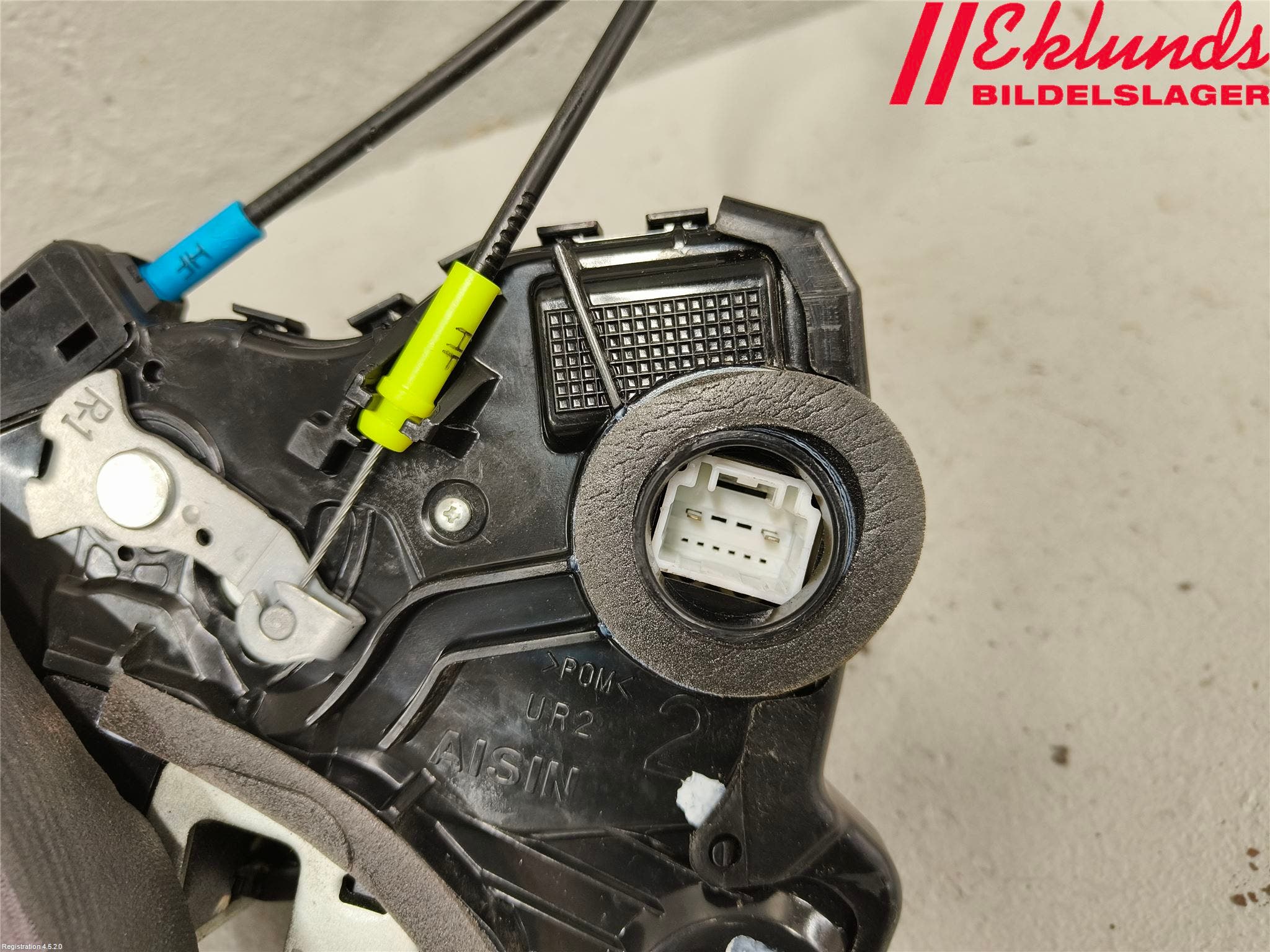 Toyota AURIS 10-12 Låskista-Dörrlås