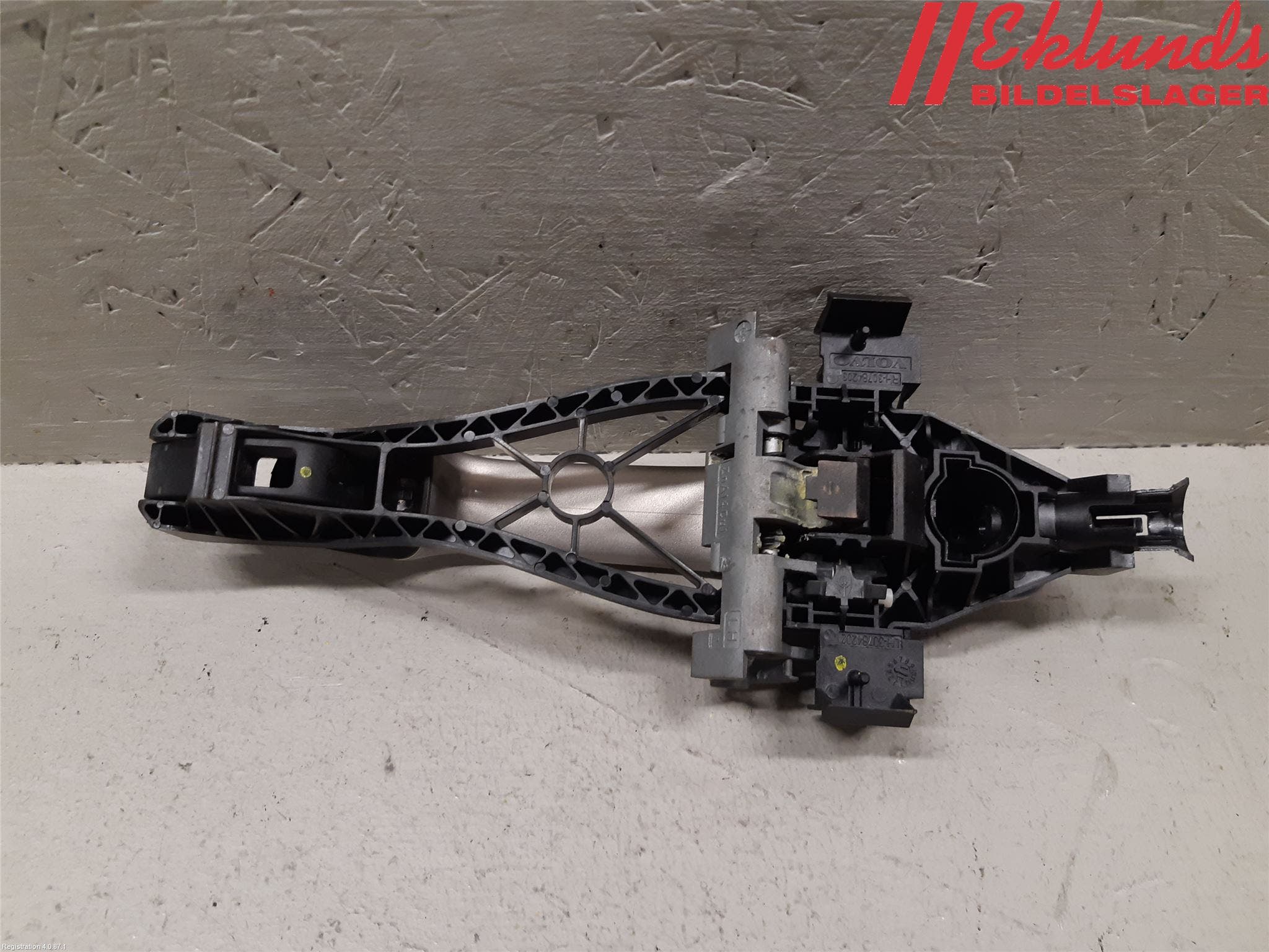 Volvo V70 08-13 Dörrhandtag Yttre Vä