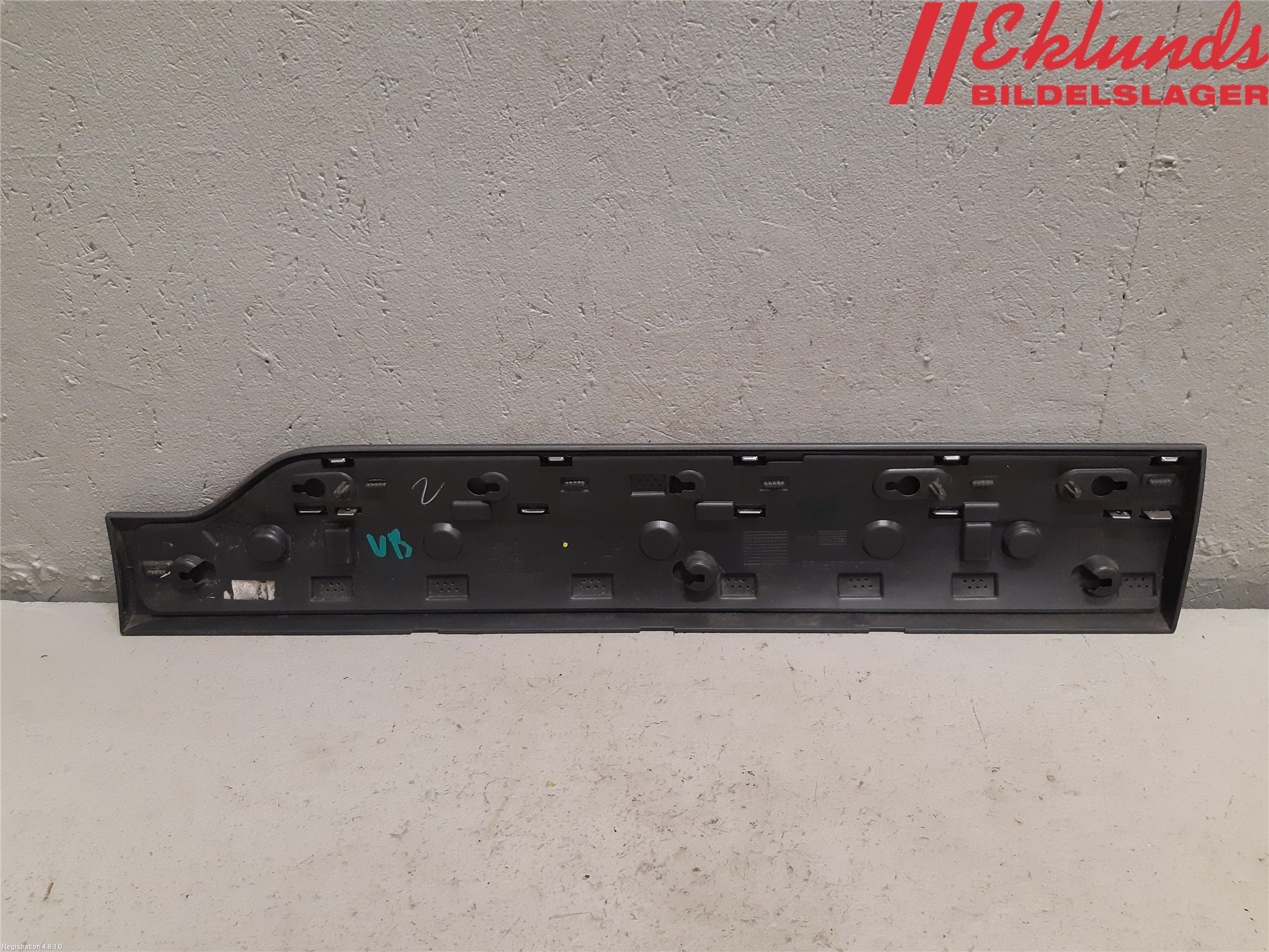 Volvo XC90/RECHARGE 16- Dörr Dekorlist Bak Vä