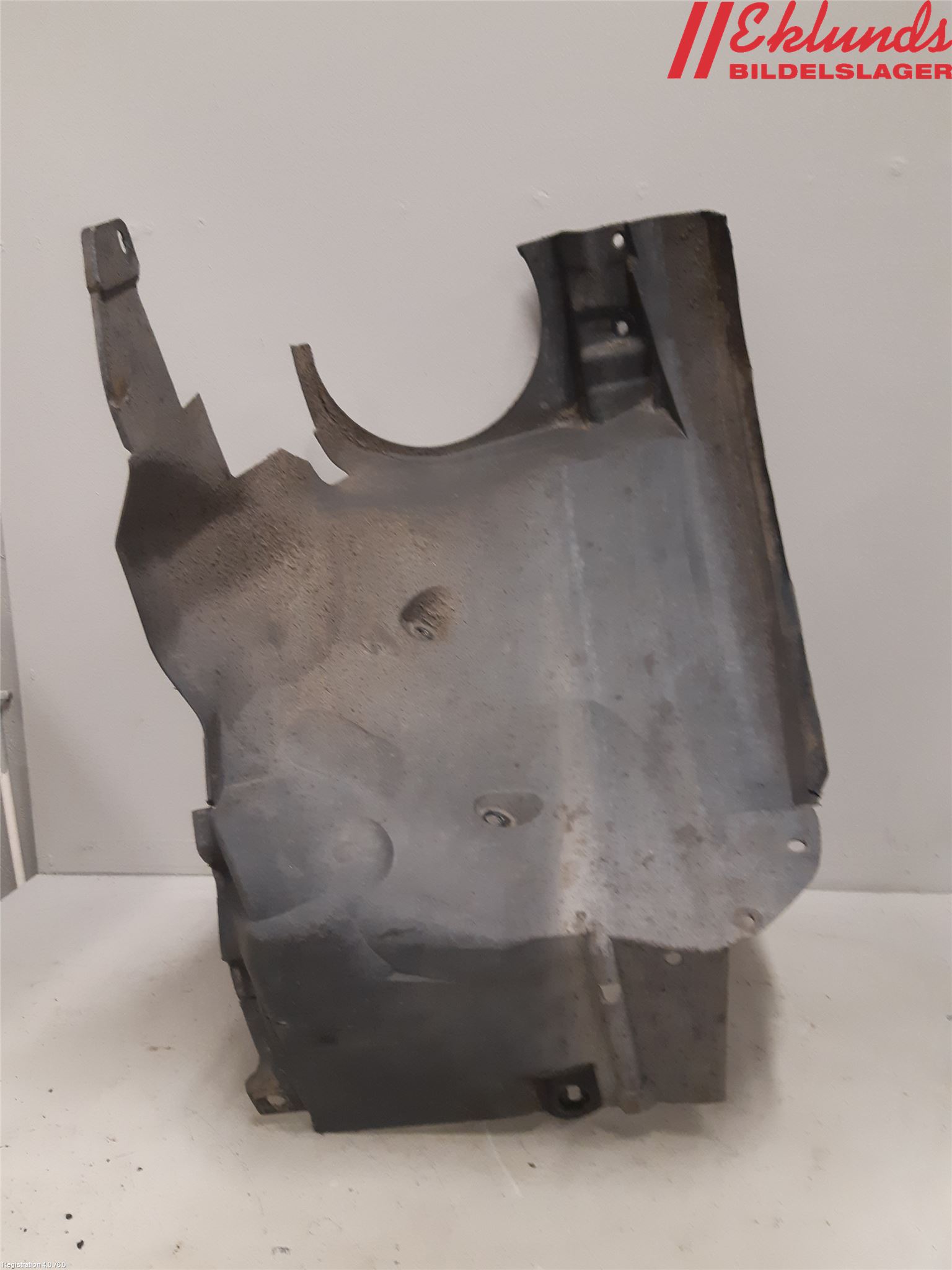 Mercedes-Benz MB C (203) 00-07 Skärm Inner