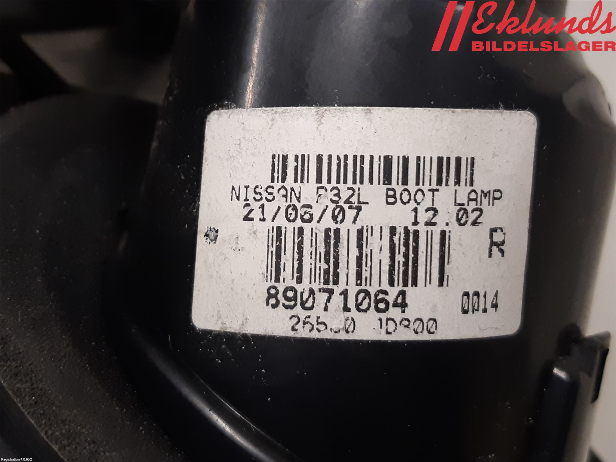 Nissan QASHQAI   07-10 Bakljus Lucka Hö