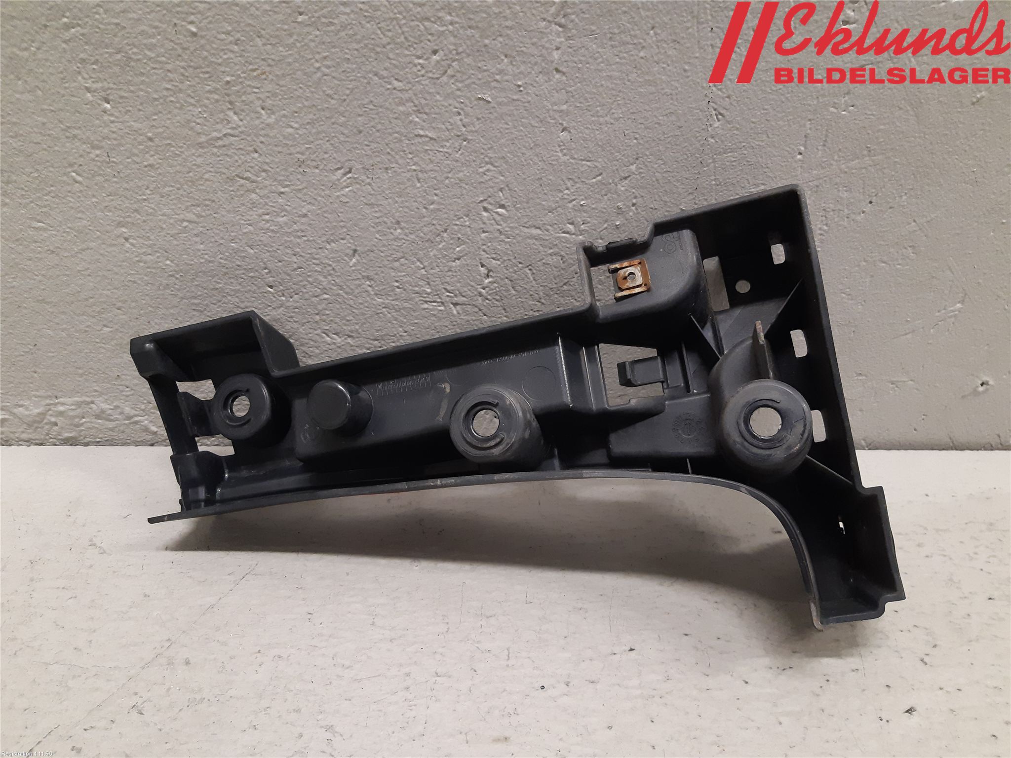 BMW X5 E70 07-13 Stötfångarfäste Bak Vä