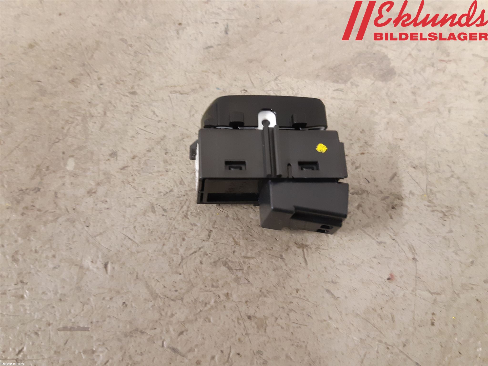 Volvo XC90/RECHARGE 16- Strömställare Centrallås