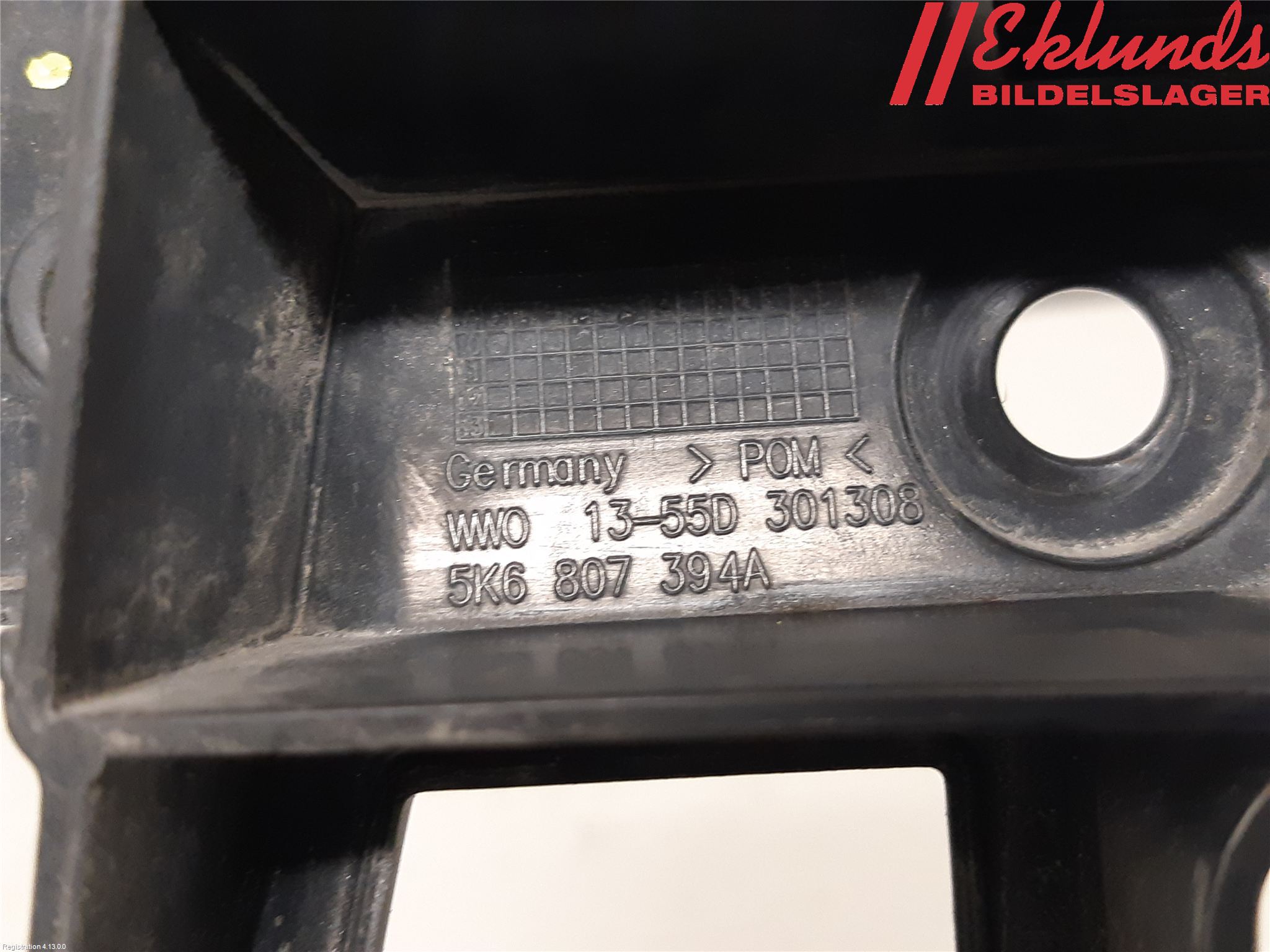 Volkswagen VW GOLF VI 09-13 Stötfångarfäste Bak Hö