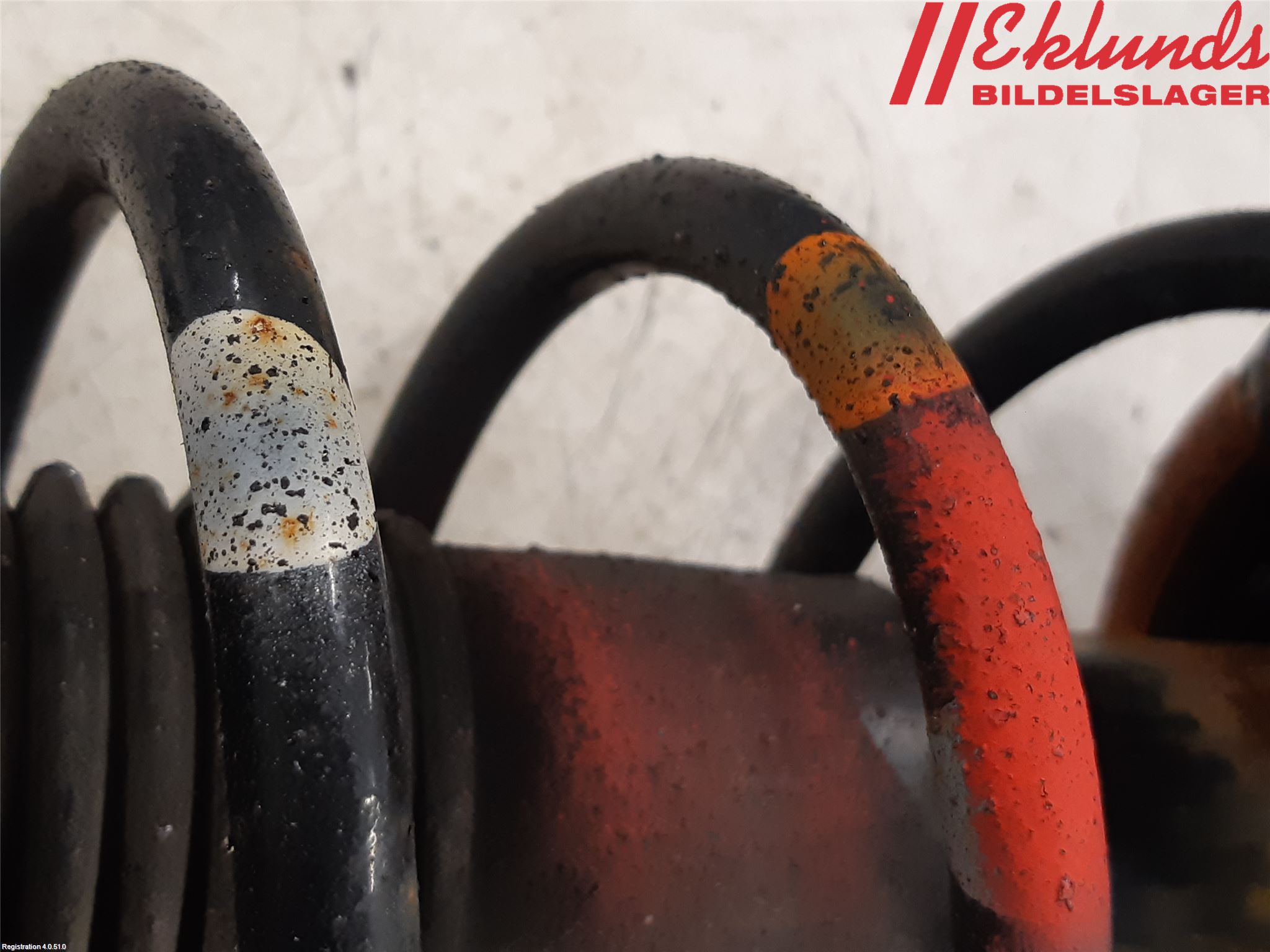 Dacia DUSTER 10-17 Fjäderben Bak Vänster