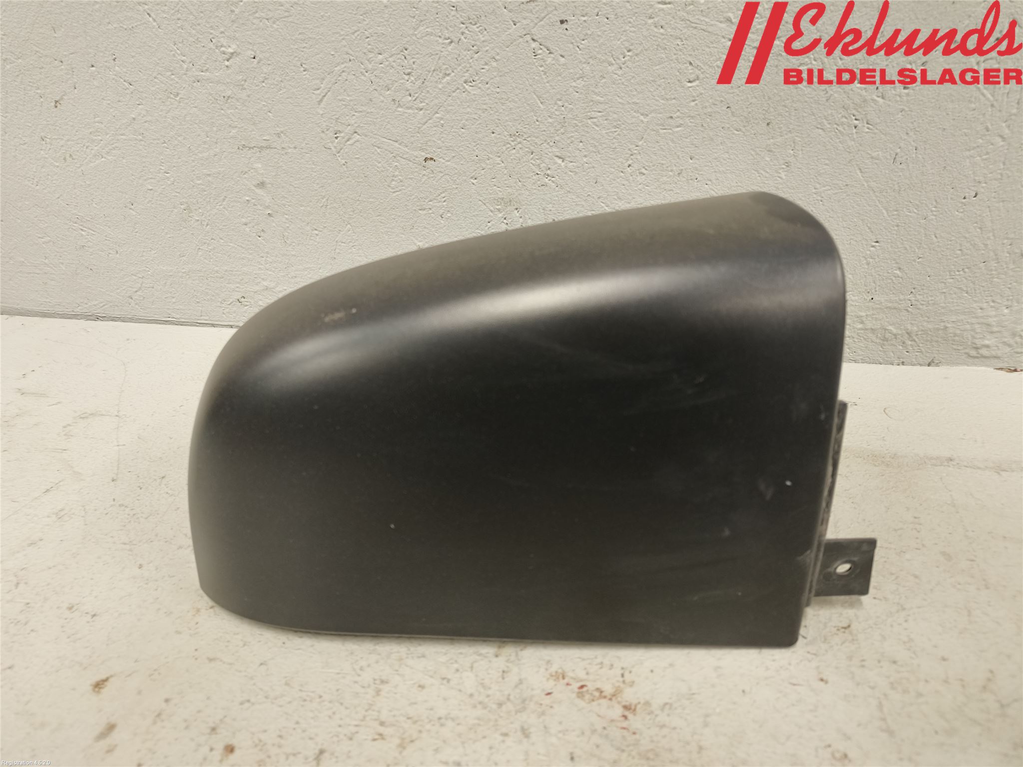 Renault TRAFIC/E-TECH 15- Bakljussarg