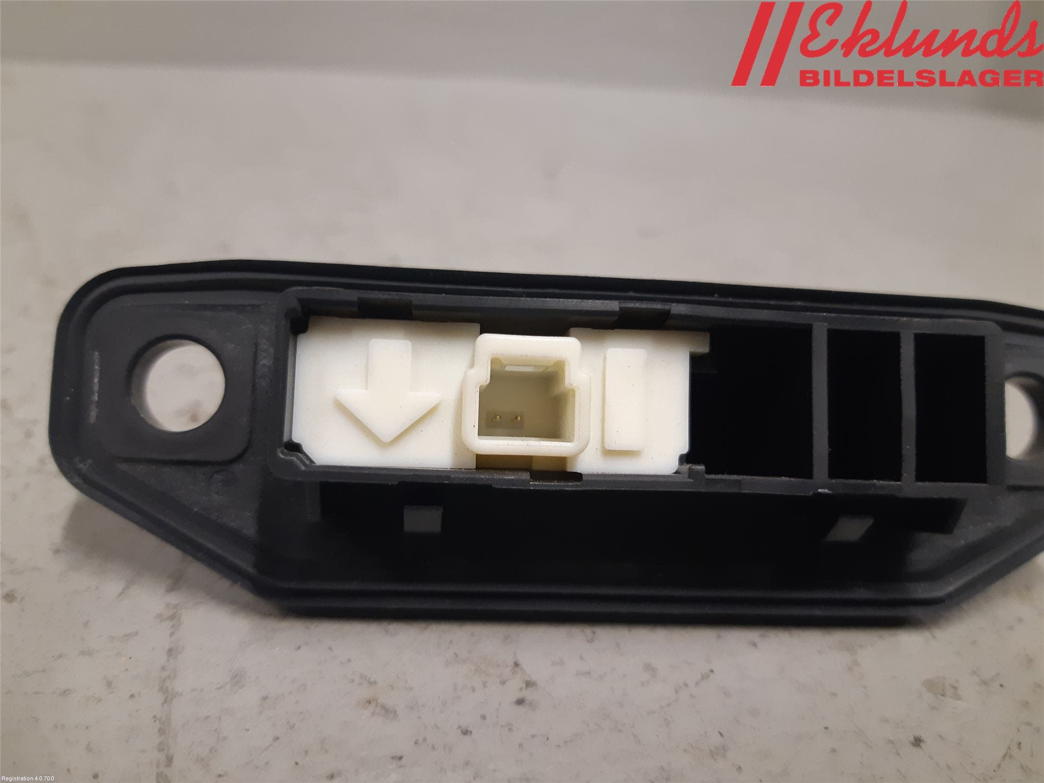 Toyota YARIS XP130 15-20 Bakluckehandtag