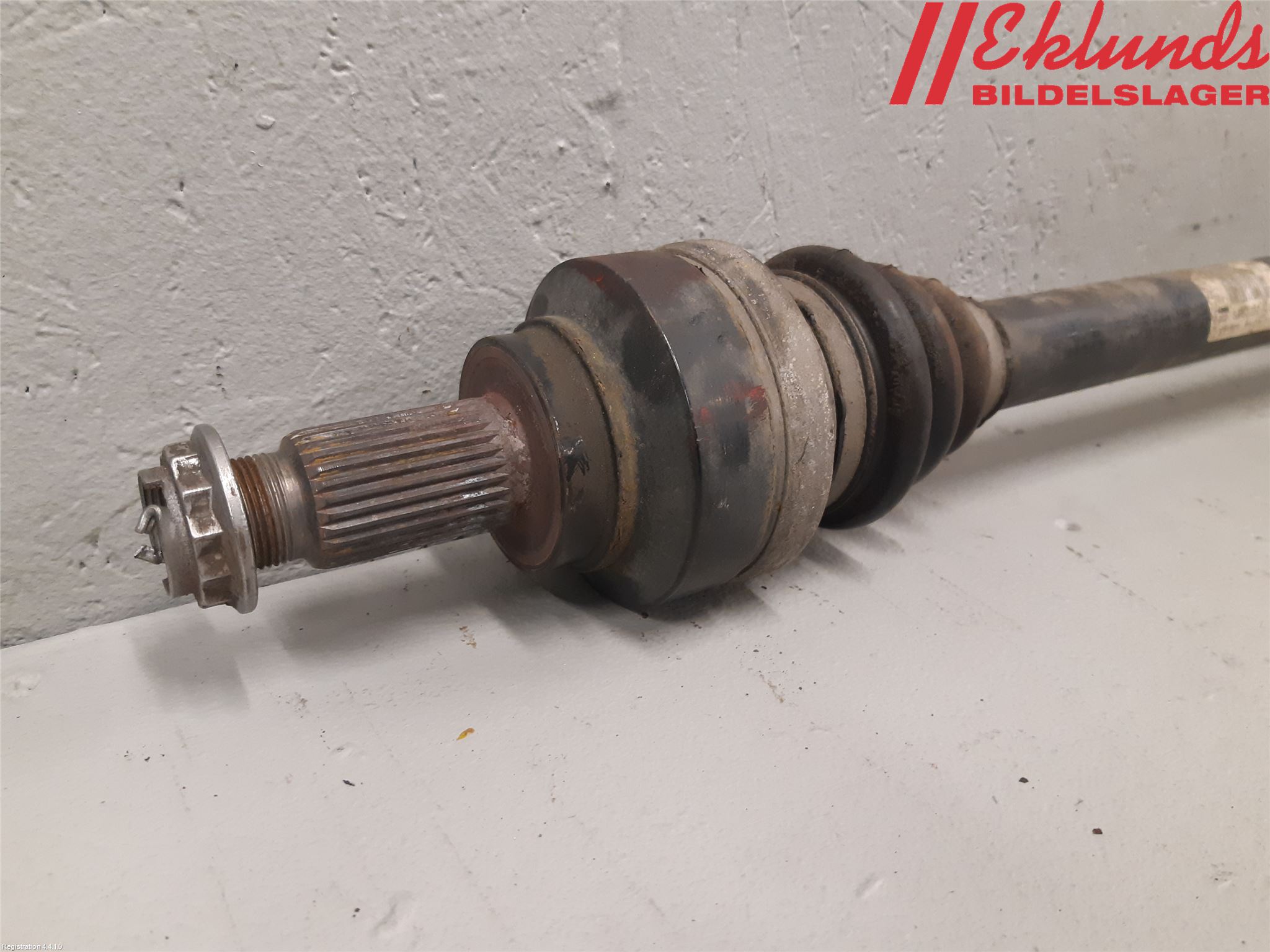 BMW 3 F30/F31/F80 12-19 Drivaxel Bak Höger