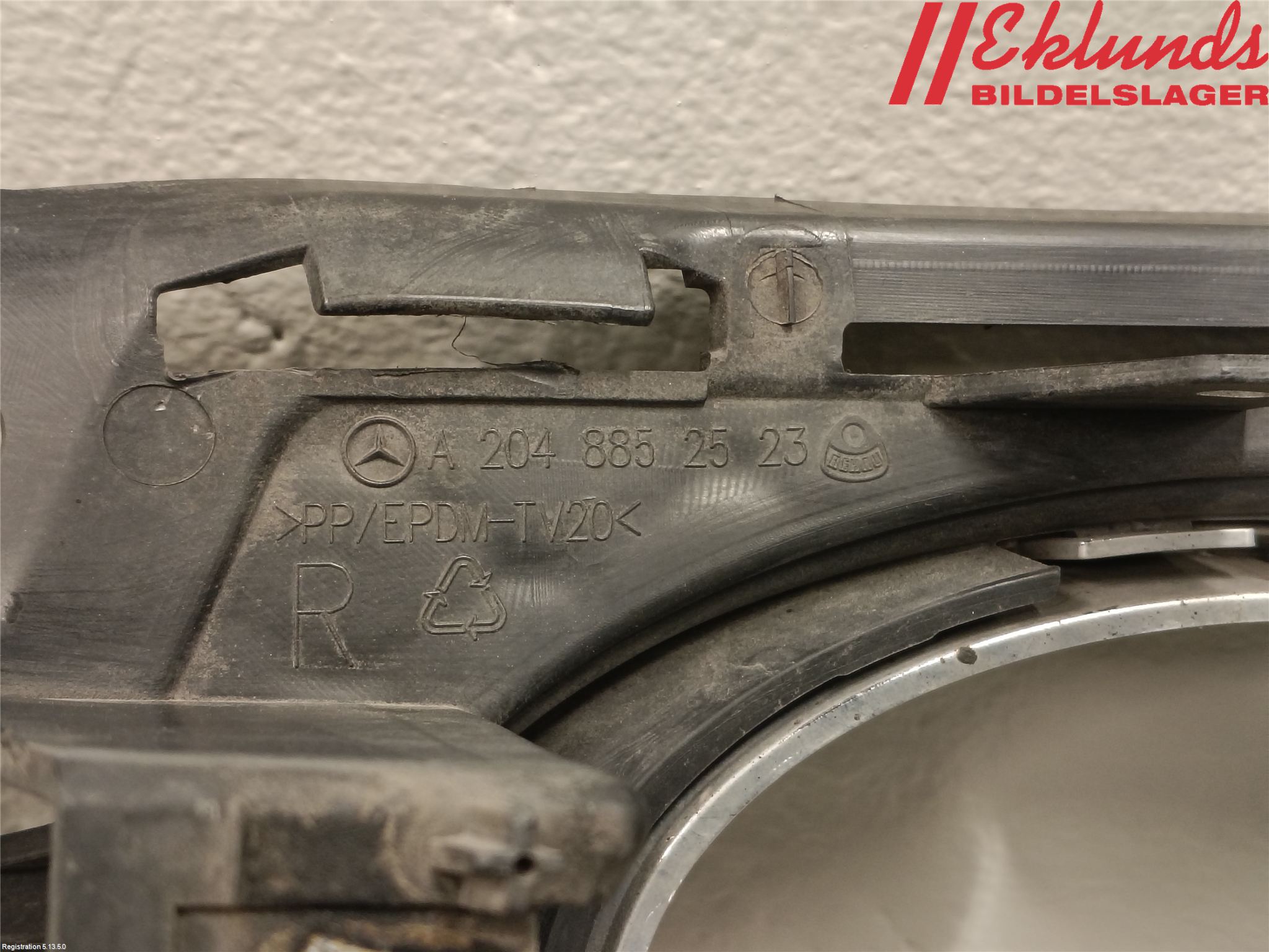 Mercedes-Benz MB C-KLASS (W204) 07-15 Dimljussarg Fram