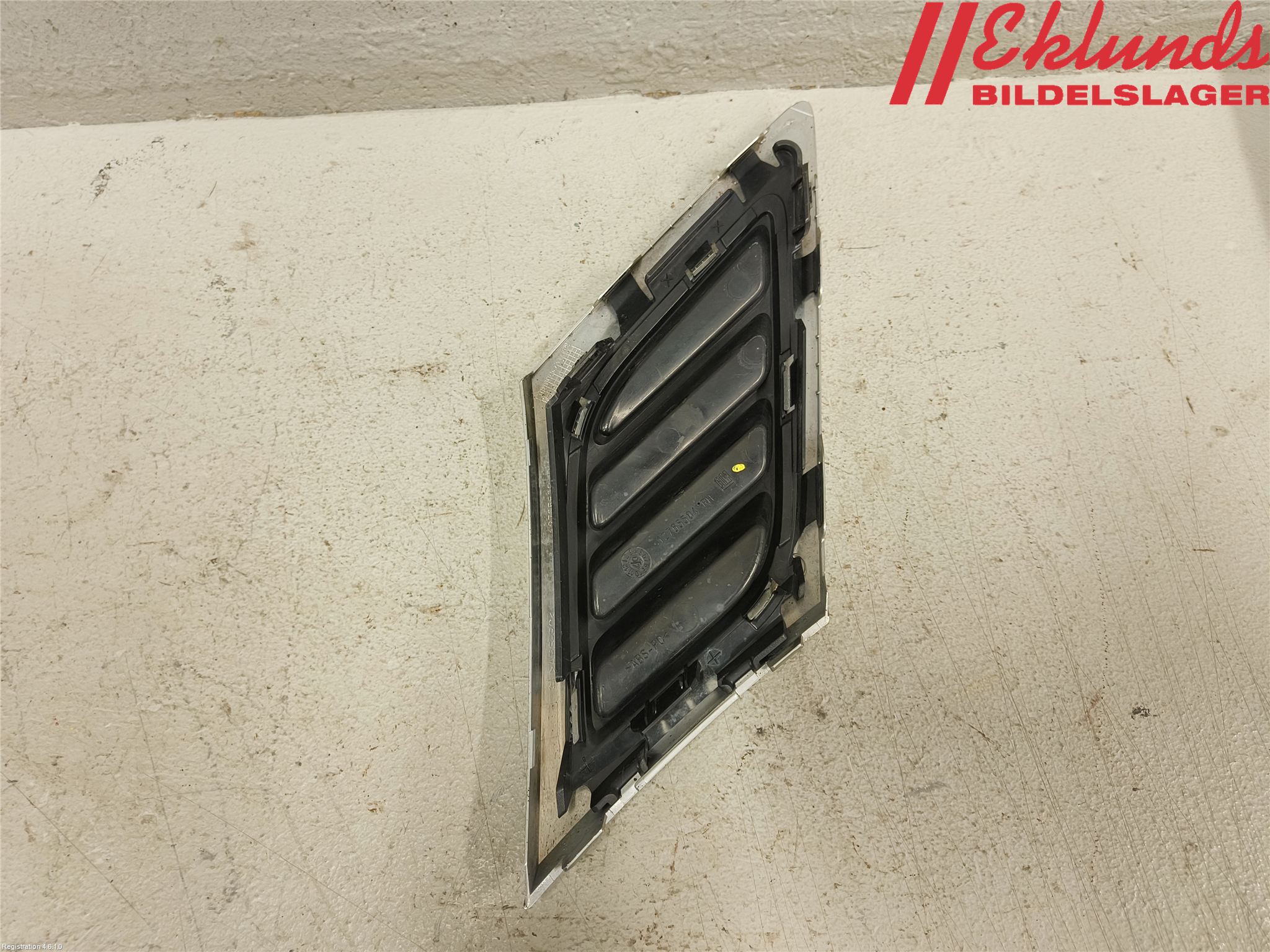 Saab 9-3 VER2/VER3 08-15 Grilldel Höger