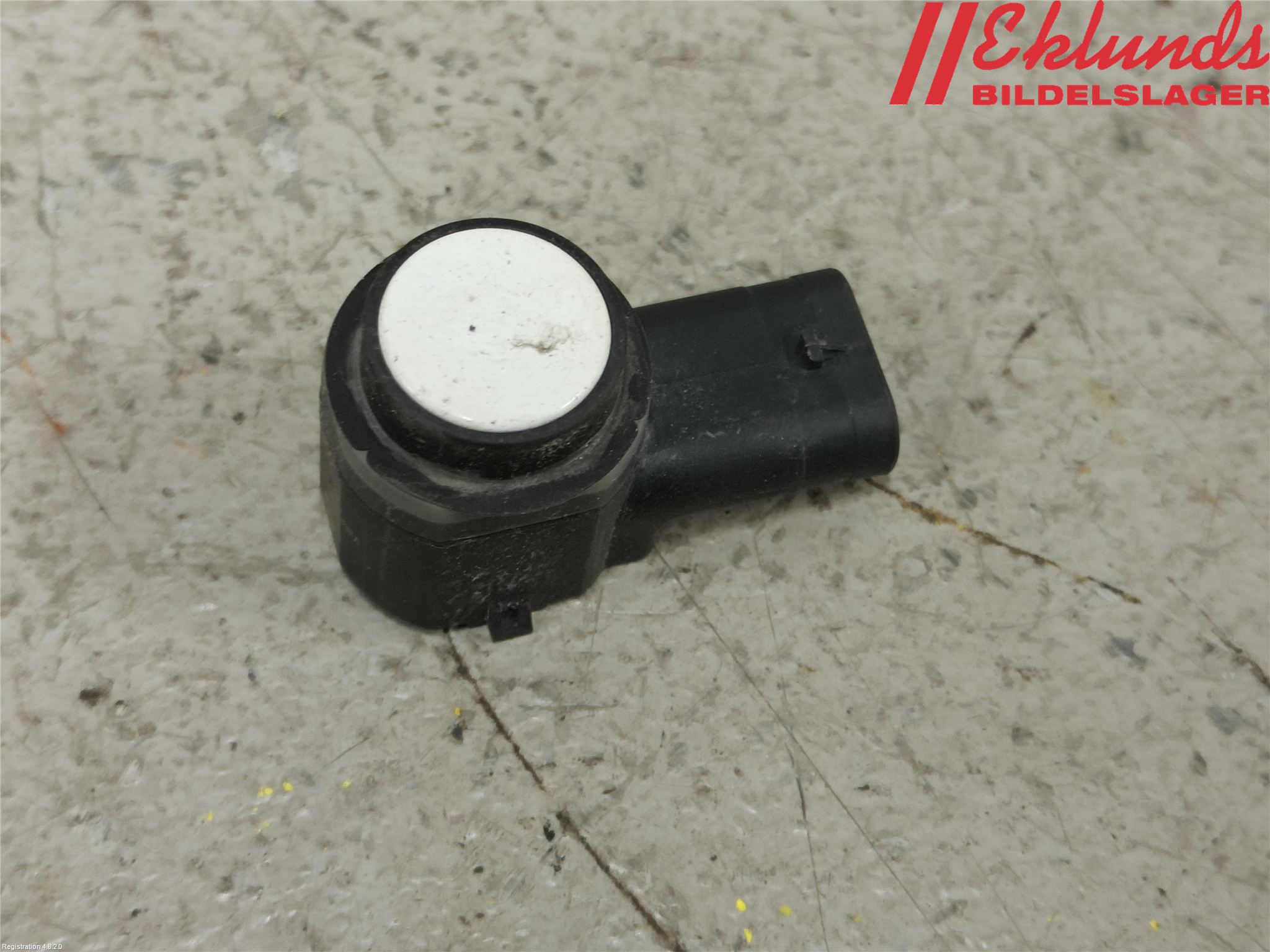 Volkswagen VW PASSAT 11-14 Parkeringshjälp Frontsensor