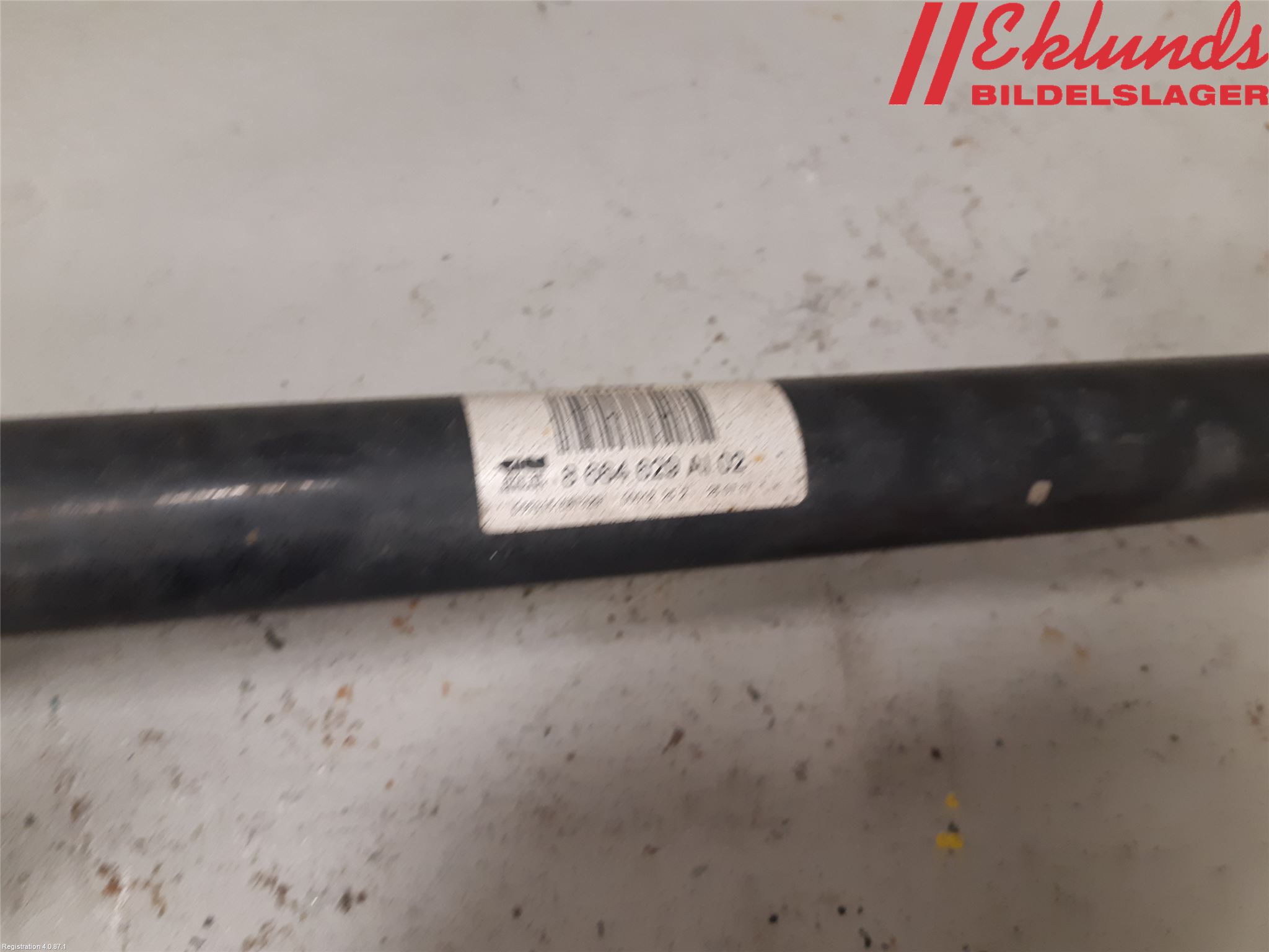 BMW 5 G30/G31/F90 17-23 Drivaxel Bak Vänster