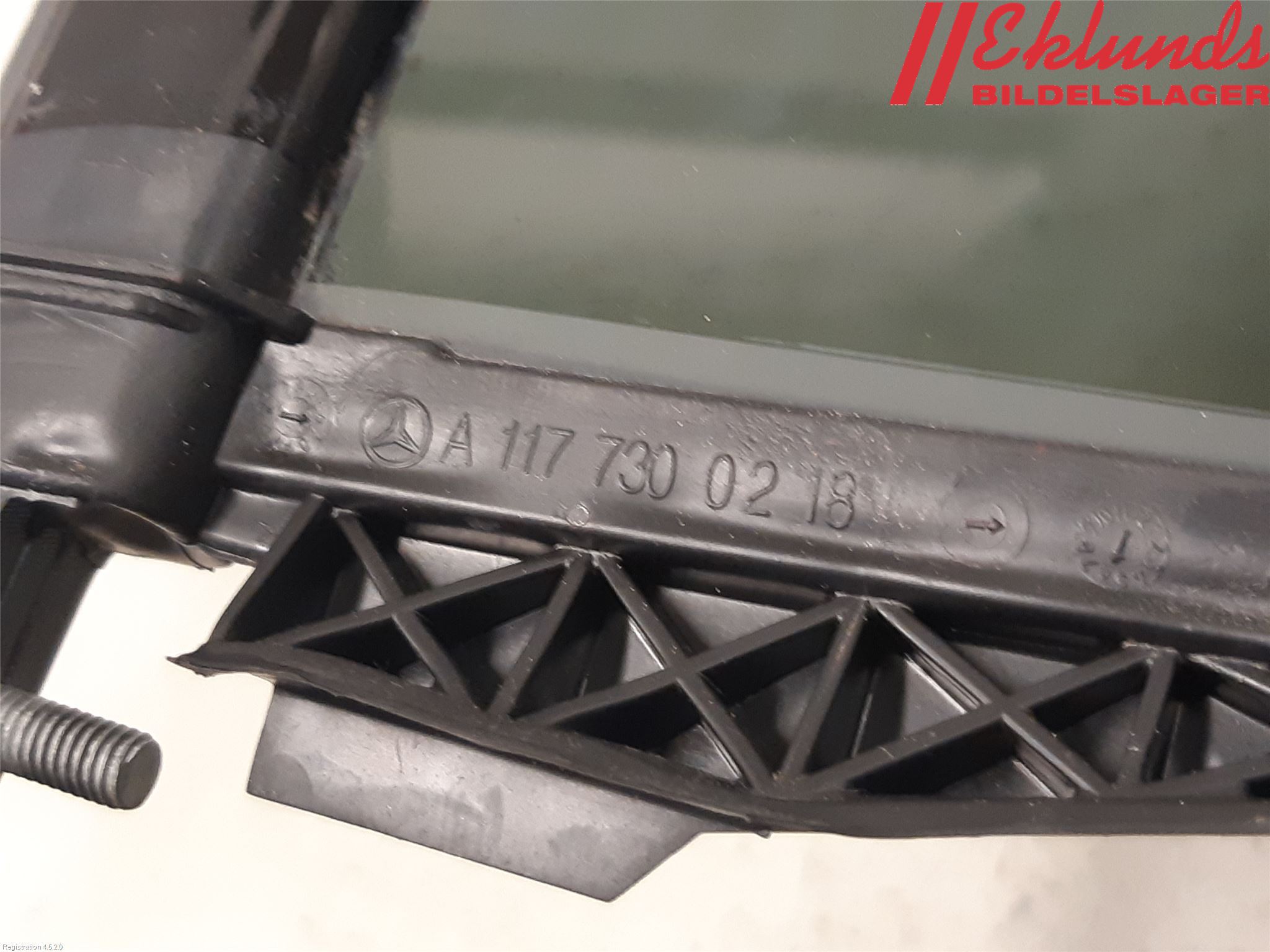 Mercedes-Benz MB CLA-KLASS (C117/X117) 13-19 Dörruta Bak Lilla Hö