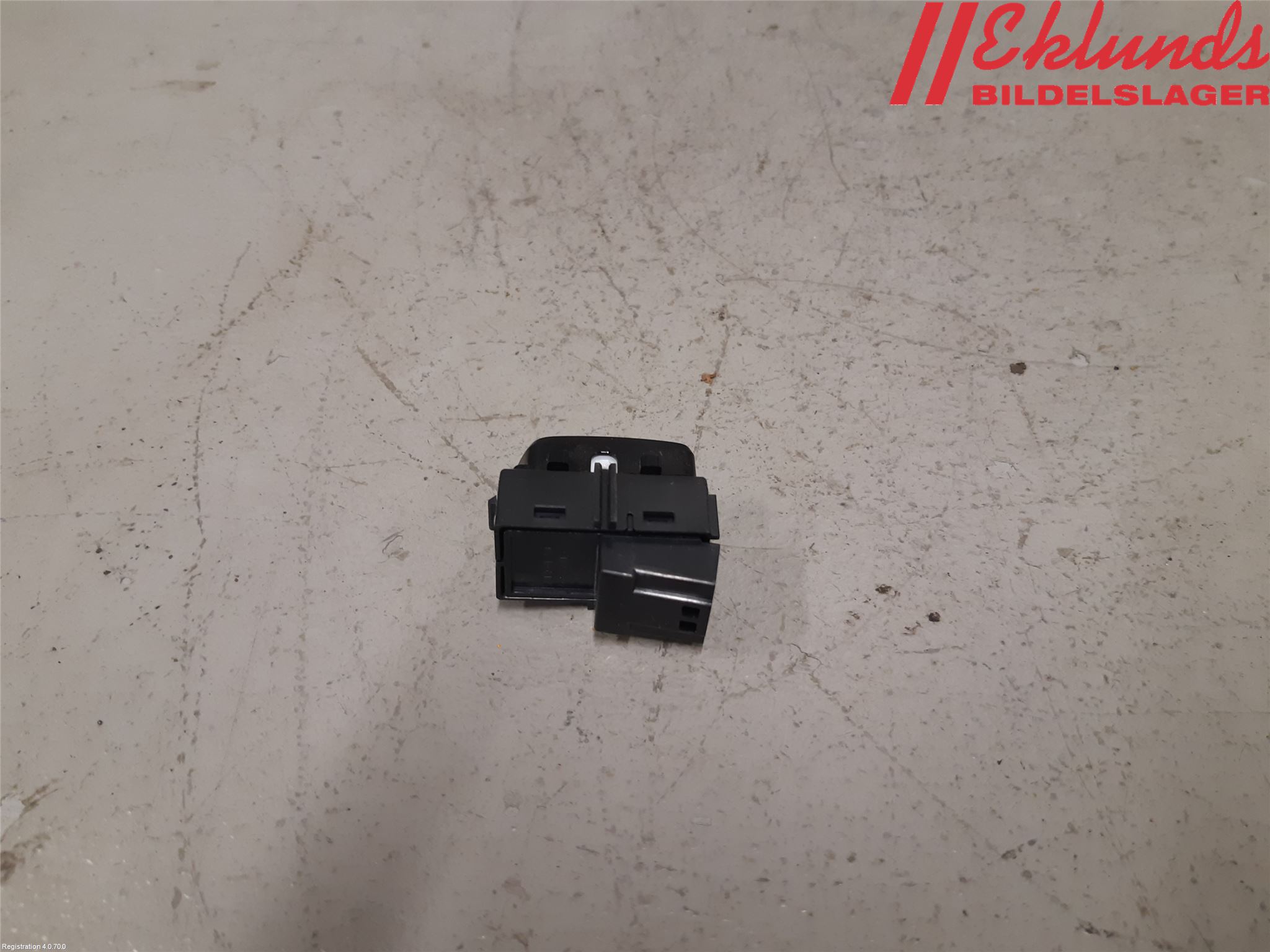 Volvo V90 17->> Strömställare Centrallås