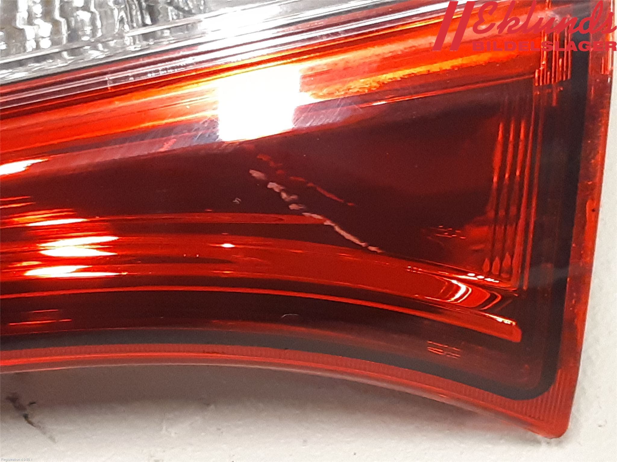 Toyota YARIS XP130 15-20 Bakljus Lucka Hö