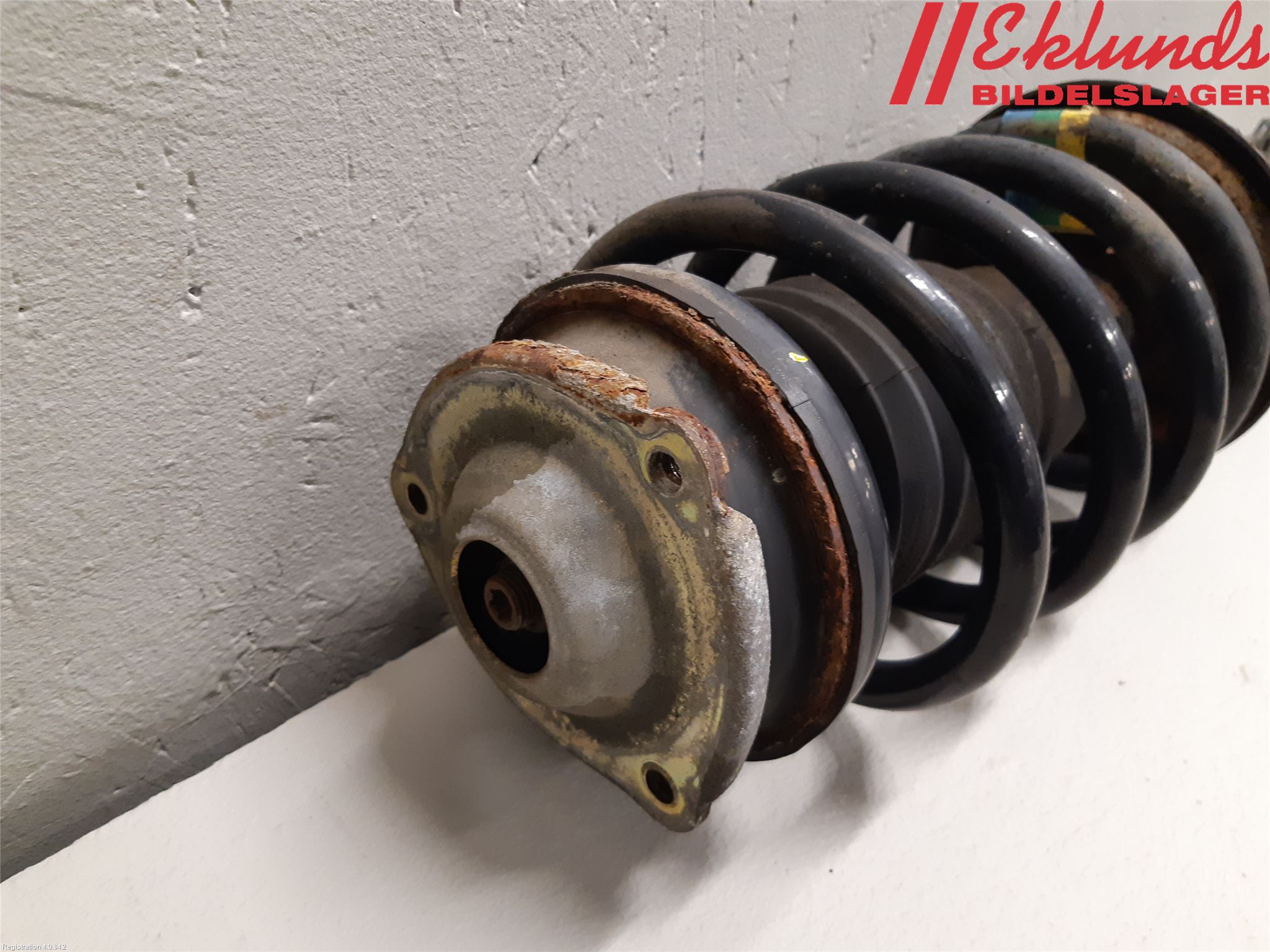 Saab 9-5     06-10 Fjäderben Fram Höger