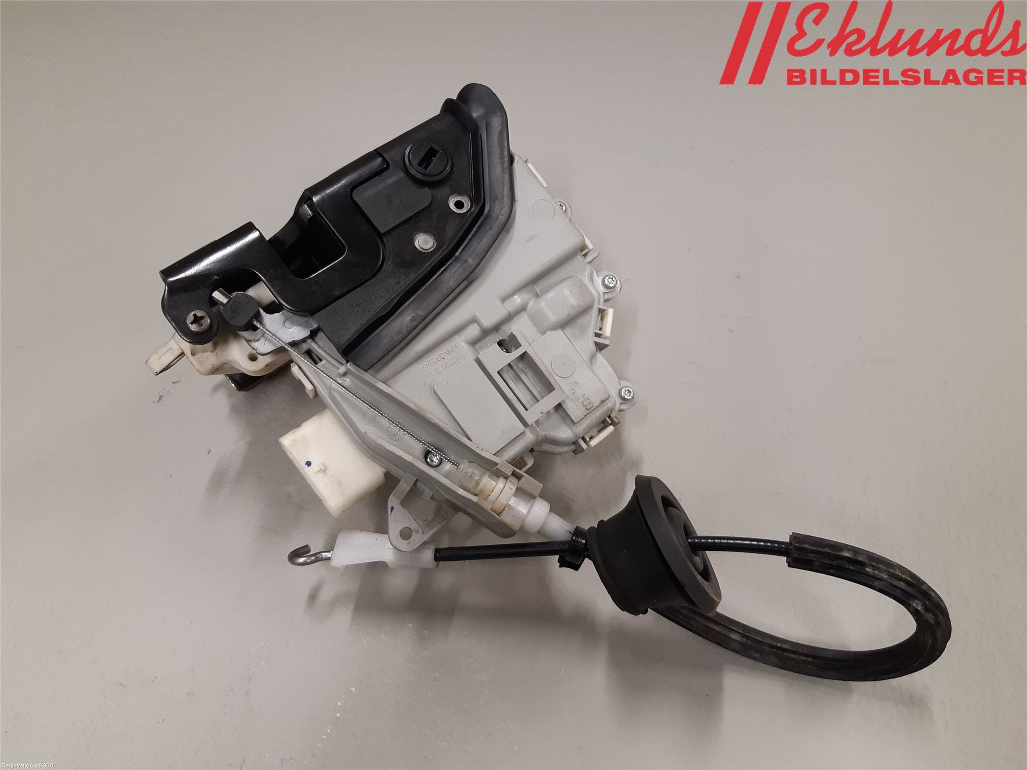 Audi A4 12-15 Låskista-Dörrlås