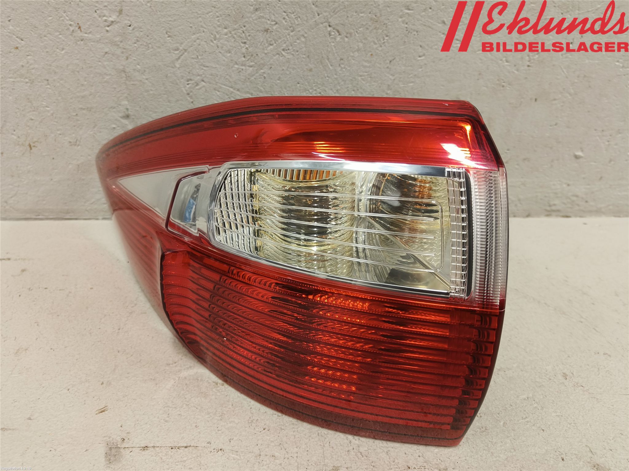 Ford C-MAX II  11-14 Bakljus Vänster