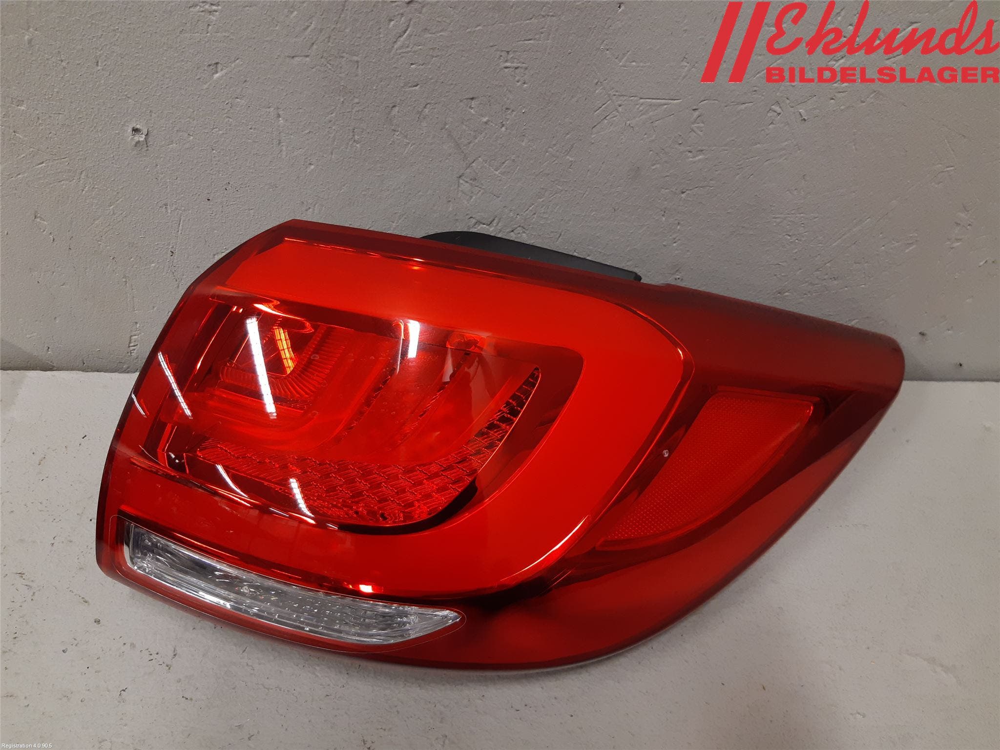 Kia SPORTAGE (SL) 11-15 Bakljus Höger