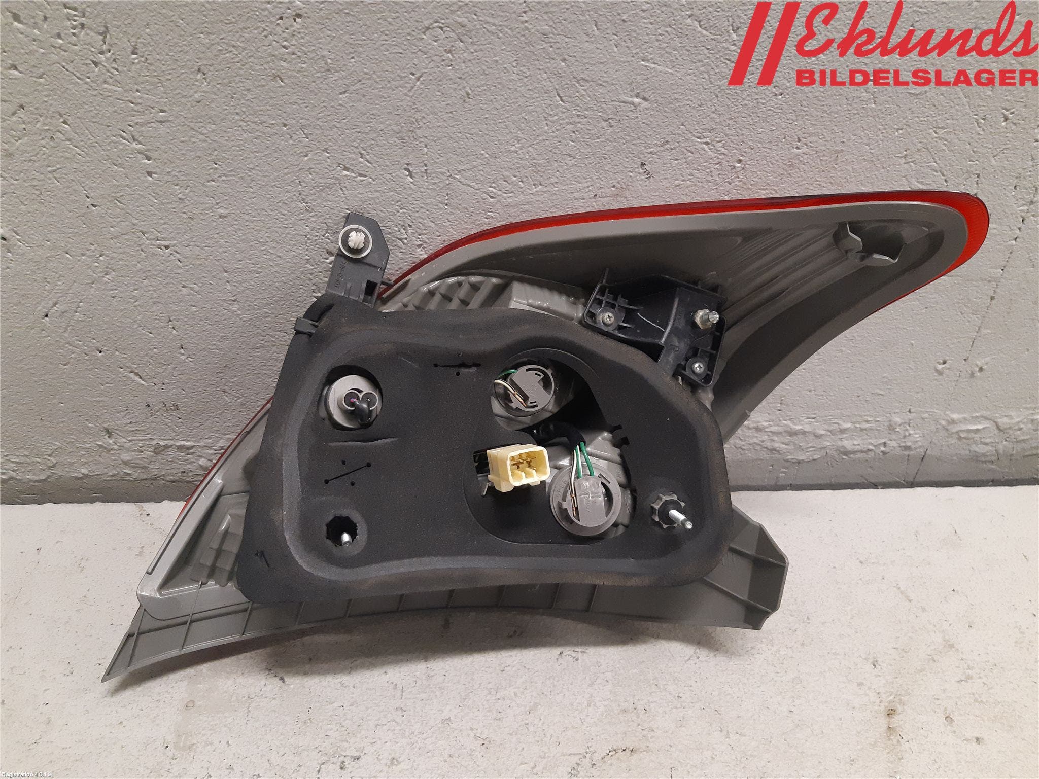 Toyota YARIS XP130 12-14 Bakljus Höger