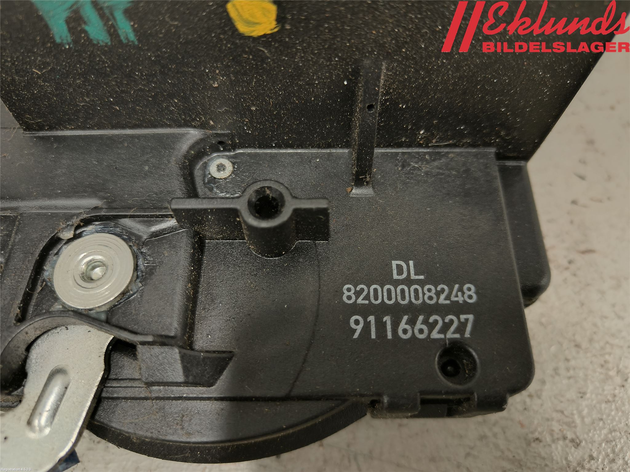 Opel VIVARO 01-14 Låskista-Dörrlås