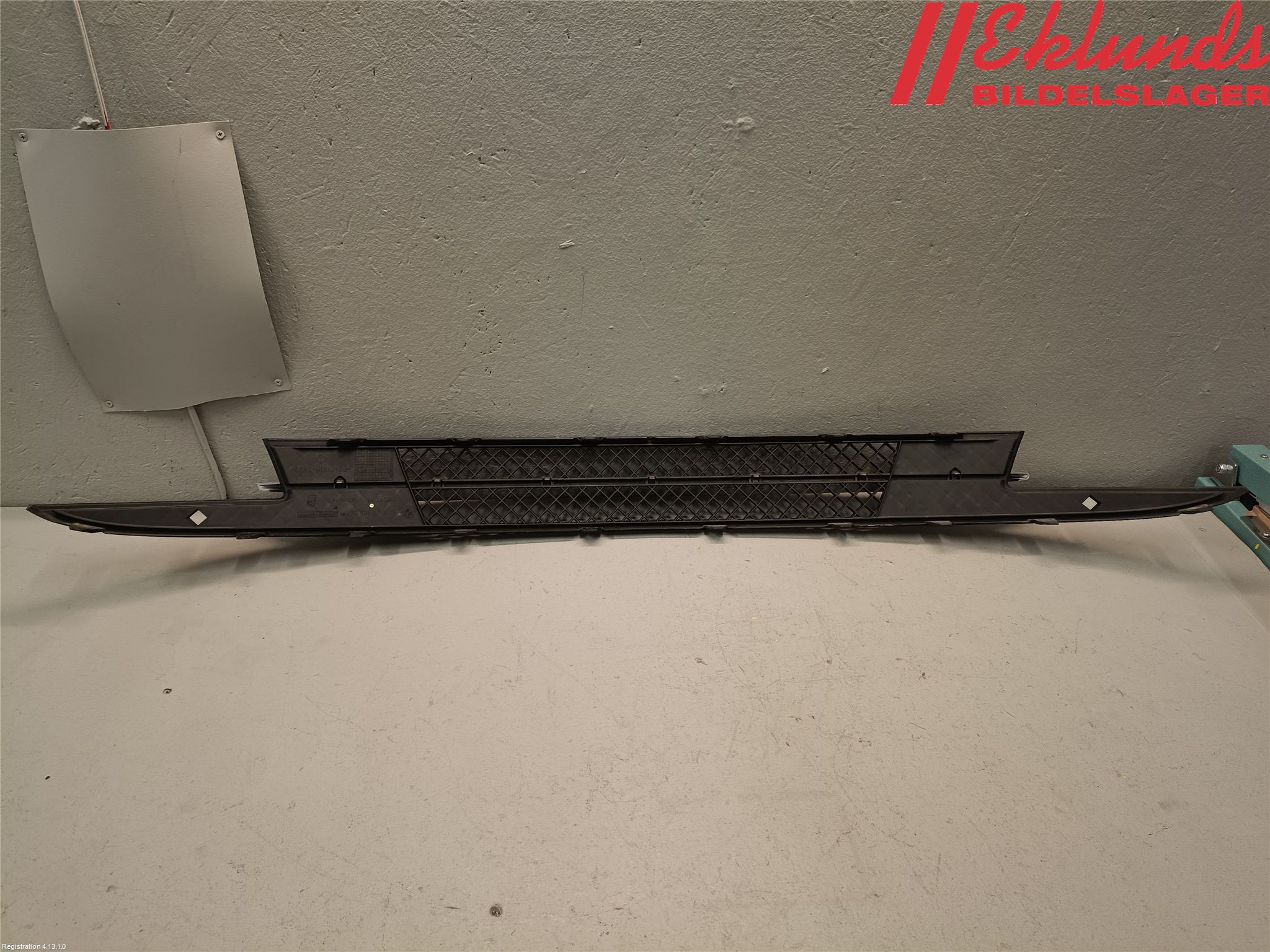 BMW 1 E87/81 5D/3D 03-11 Stöt Utfyllnad-List-Grill