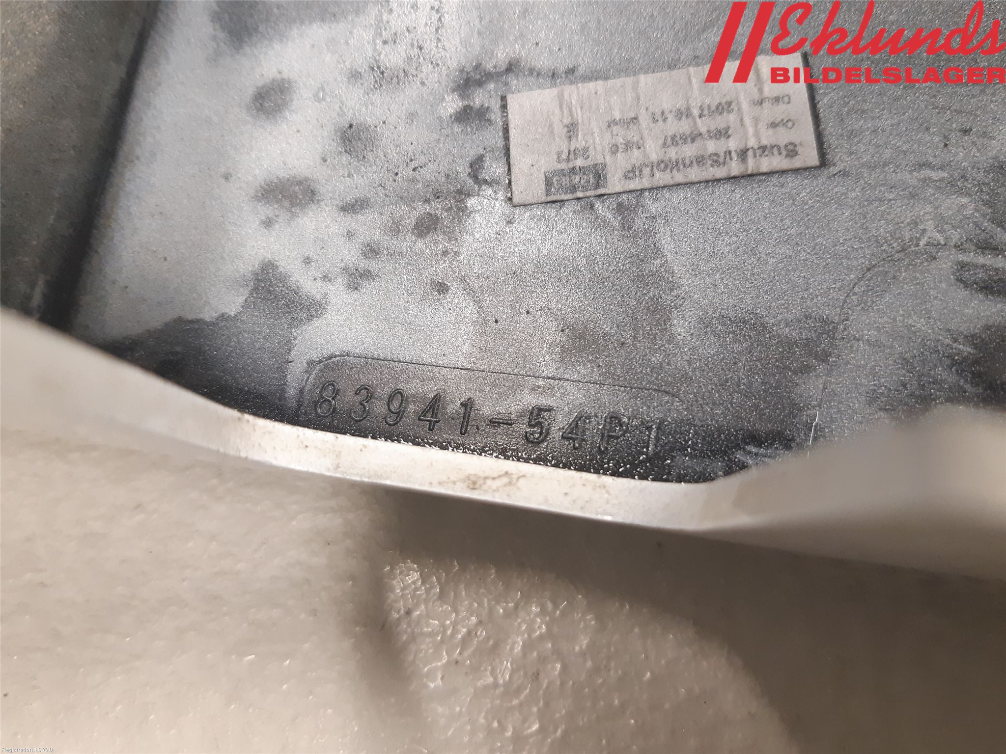 Suzuki VITARA 15- Emblem