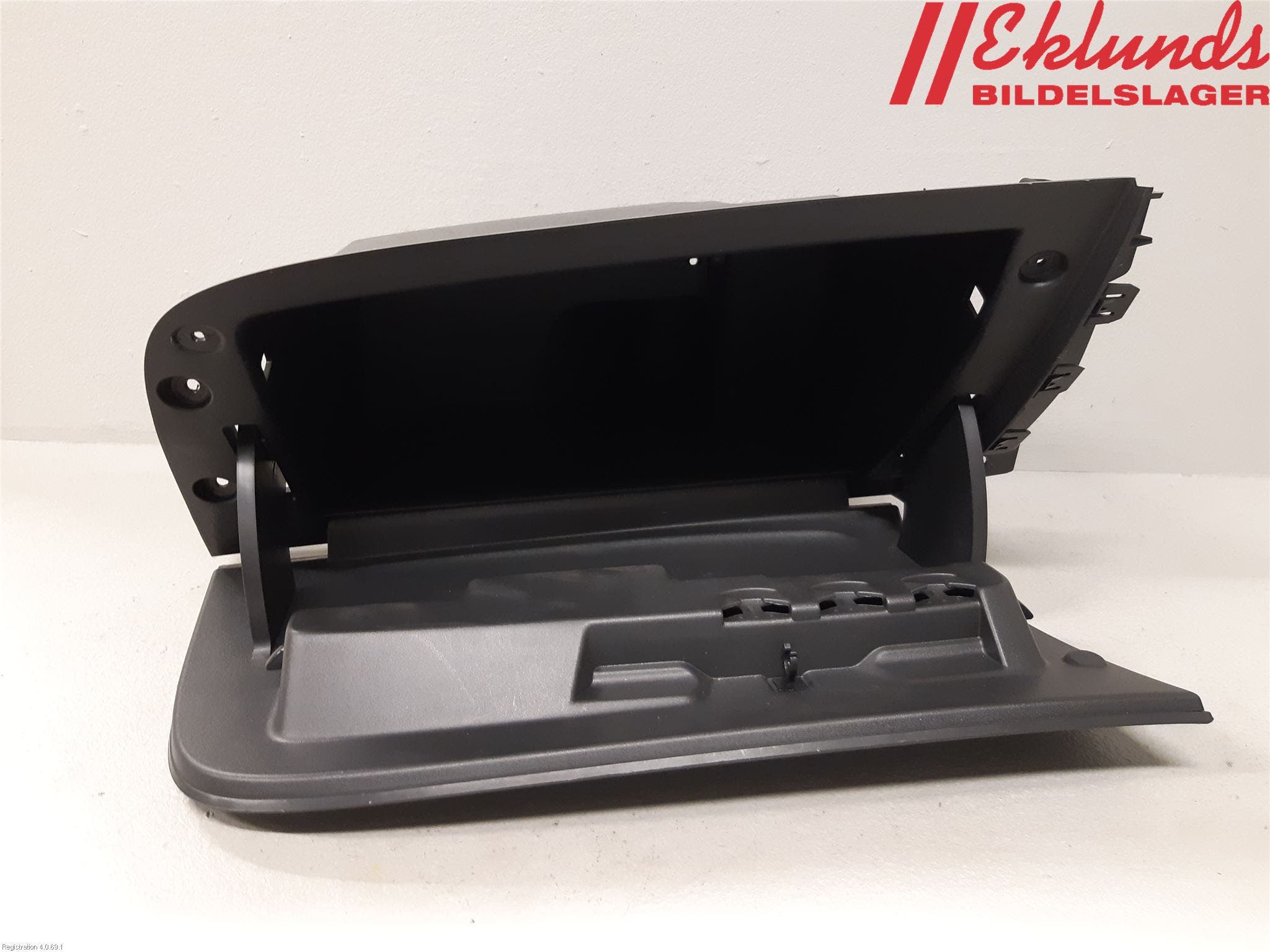 Opel ASTRA K 16-22 Handskfack