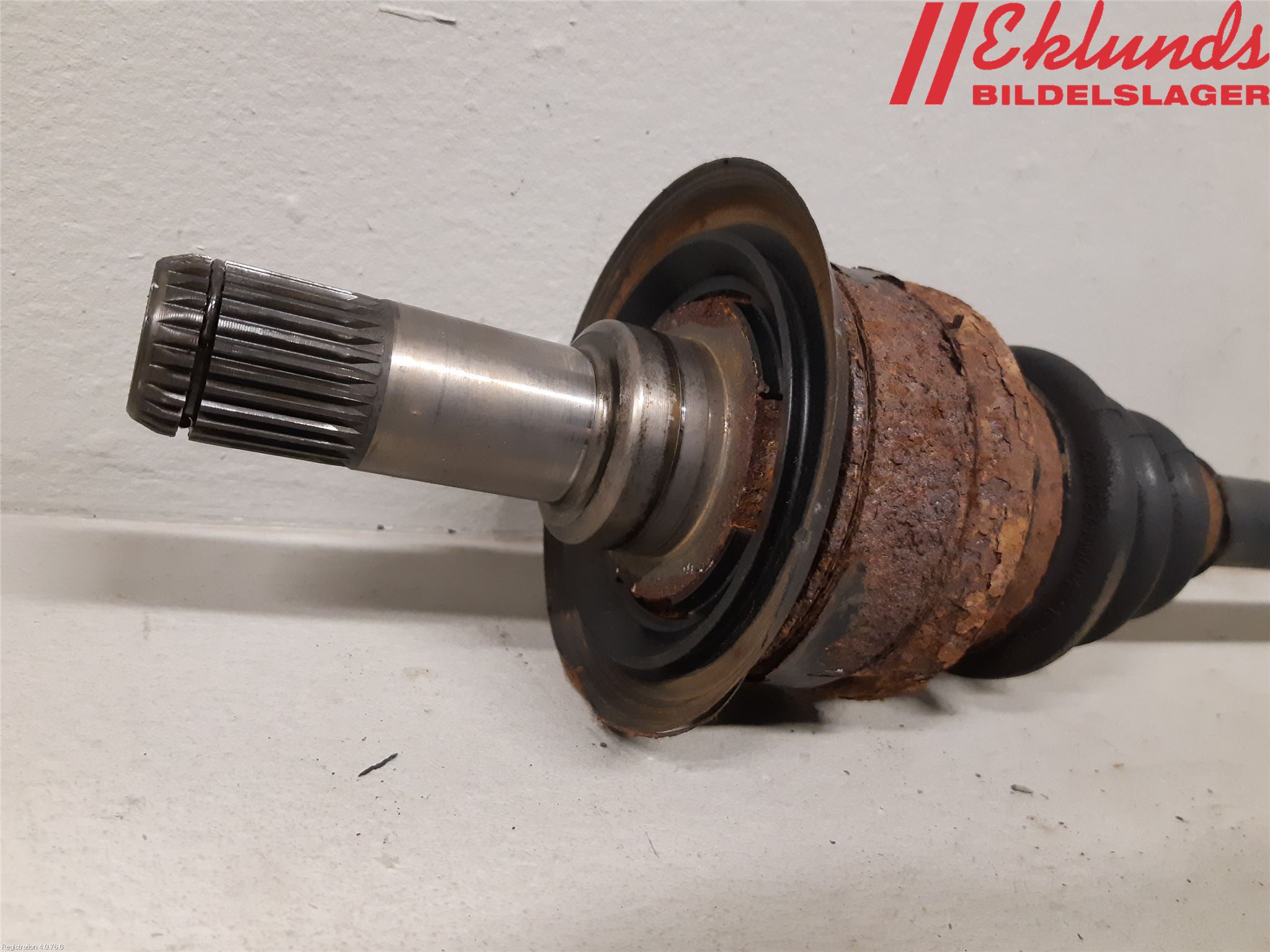 BMW 1 F20/F21 11-19 Drivaxel Bak Höger