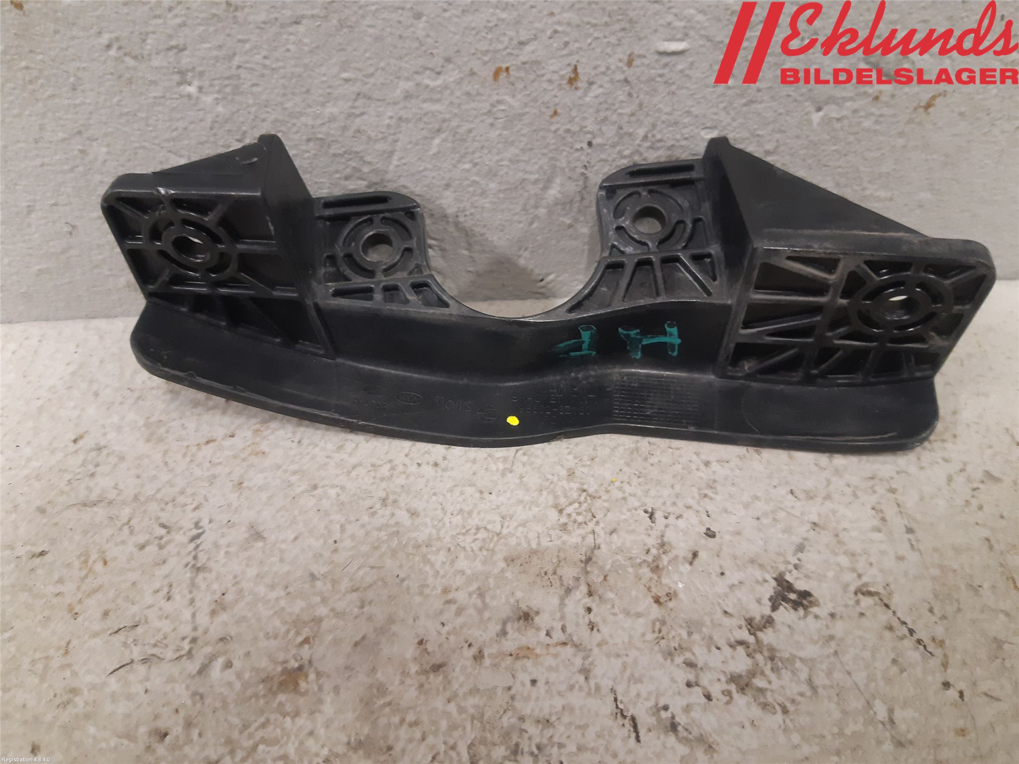 Hyundai i40 08-15 Spolarmunstycke Strålkastare