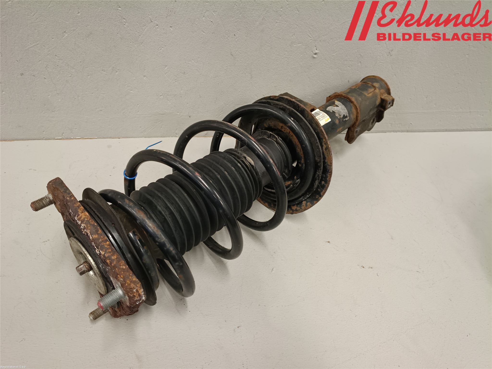 Kia CEED 12-18 Fjäderben Fram Höger