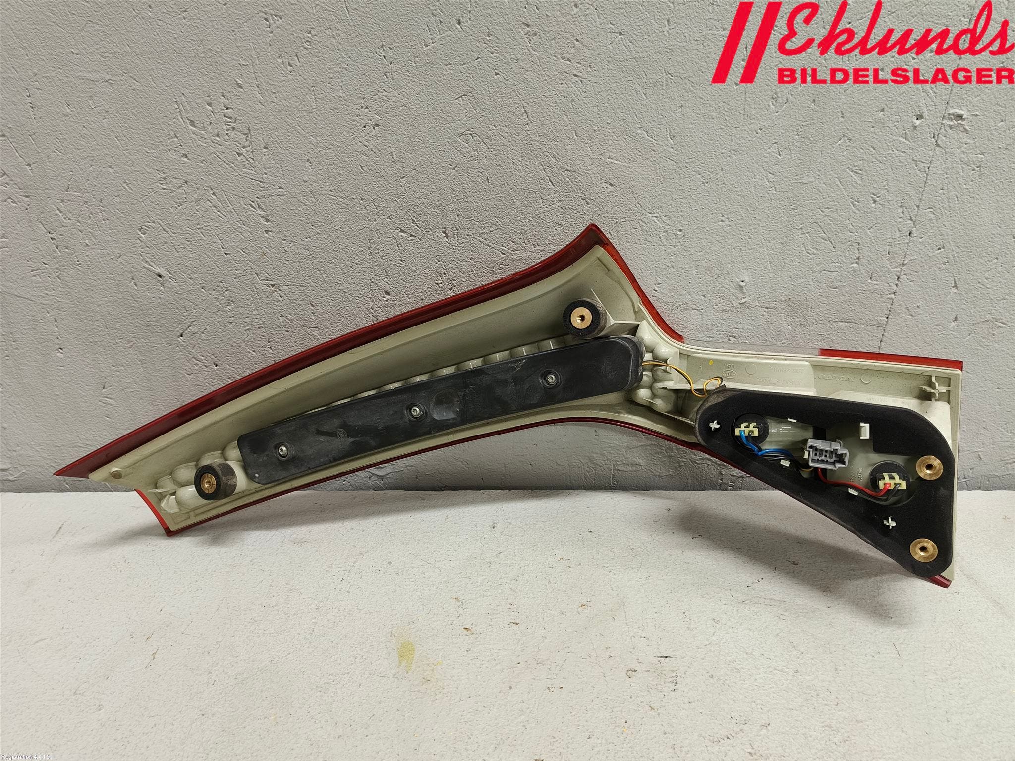 Volvo V70 08-13 Bakljus Lucka Vä