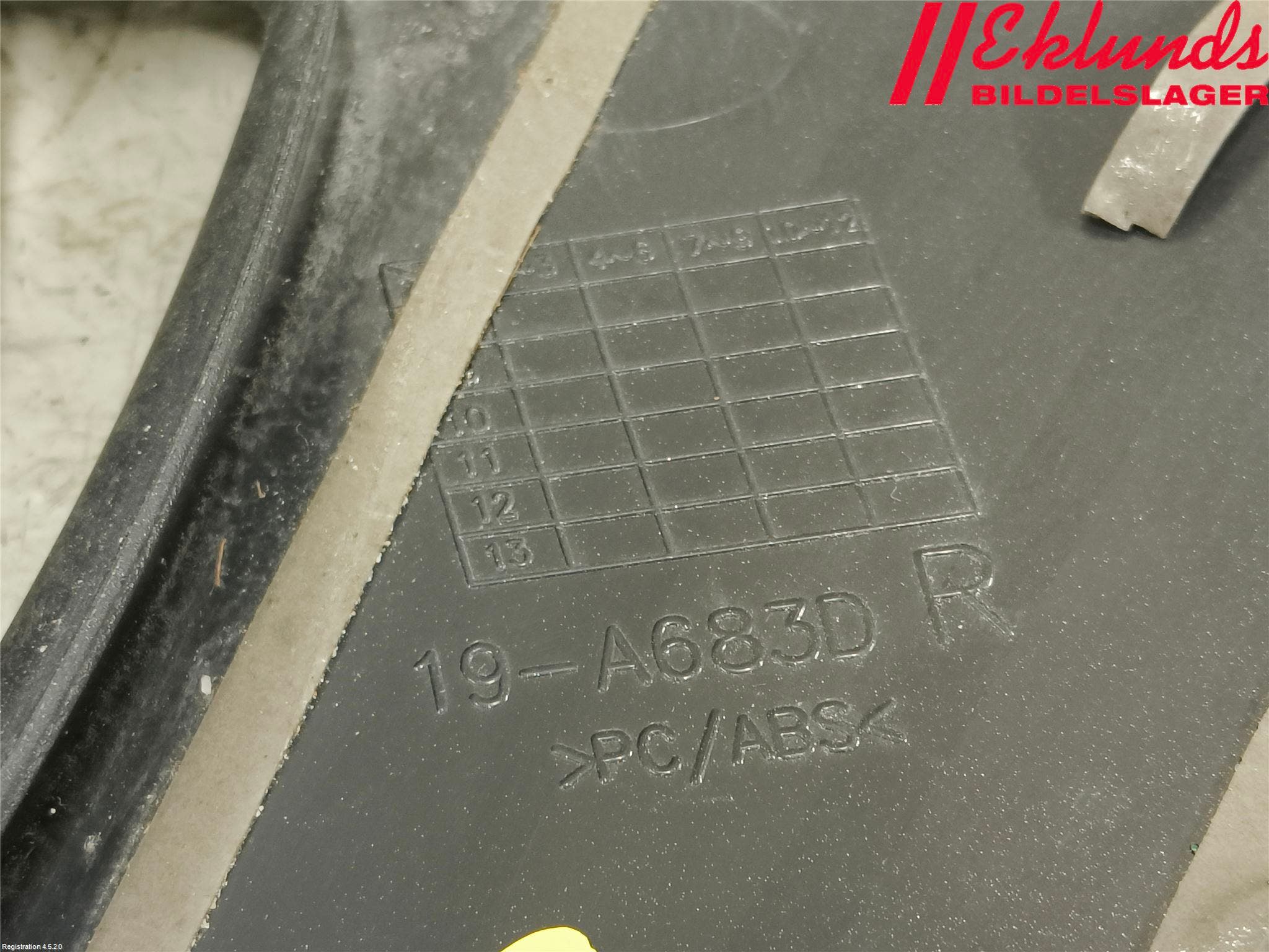 Ford MONDEO 07-15 Dimljussarg Fram