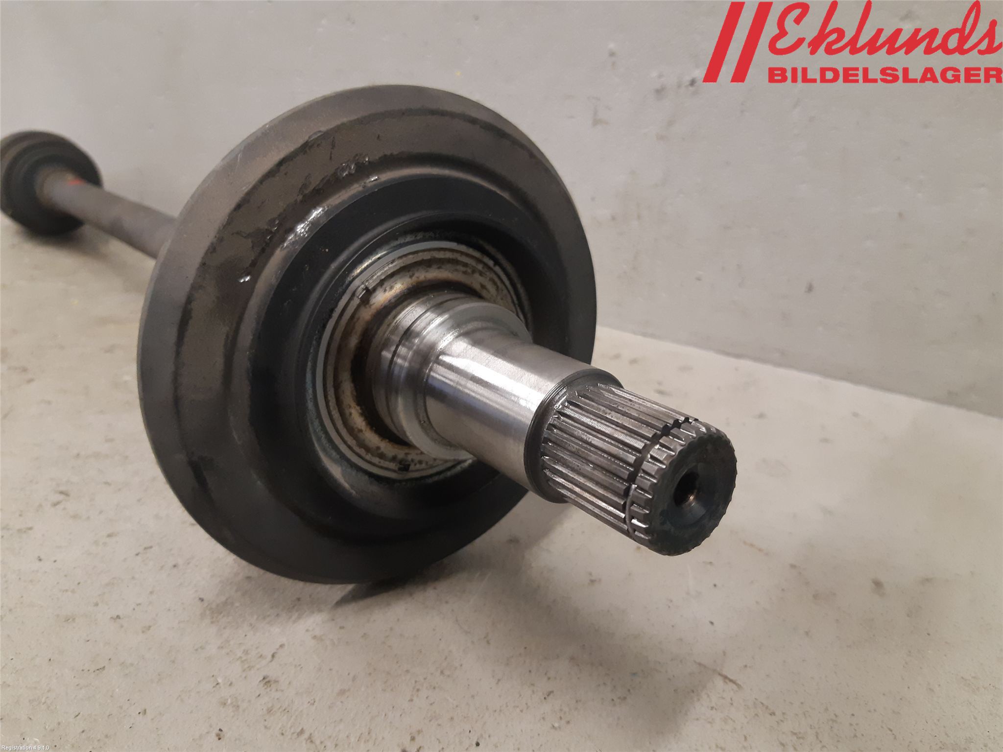 Mercedes-Benz MB E-KLASS (W213) 16-23 Drivaxel Bak Vänster