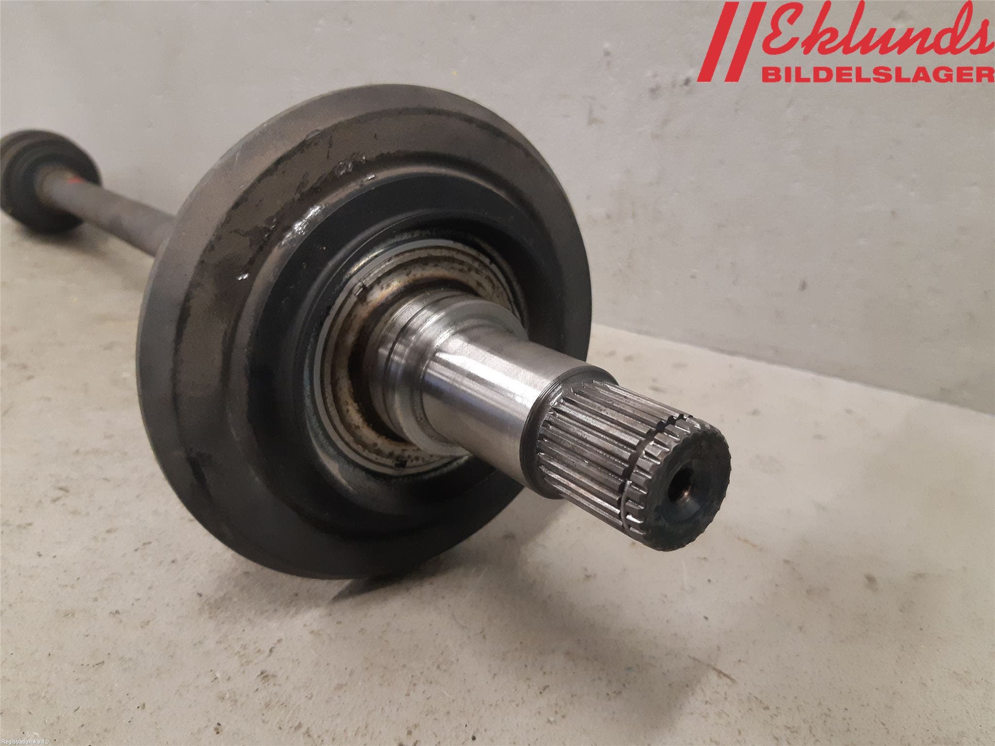 Mercedes-Benz MB E-KLASS (W213) 16-23 Drivaxel Bak Vänster