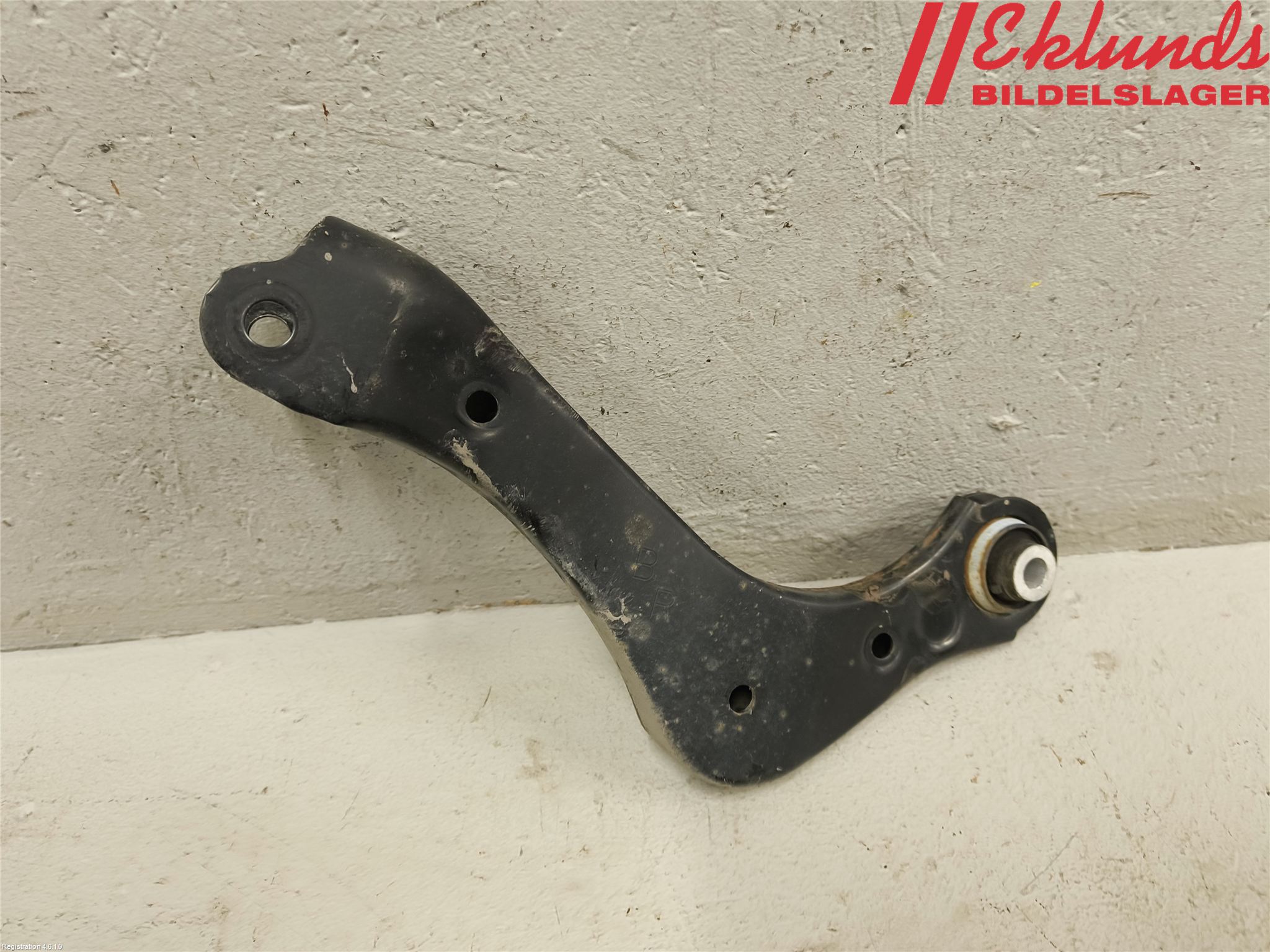 Toyota RAV4 19- Bärarm Bak Höger