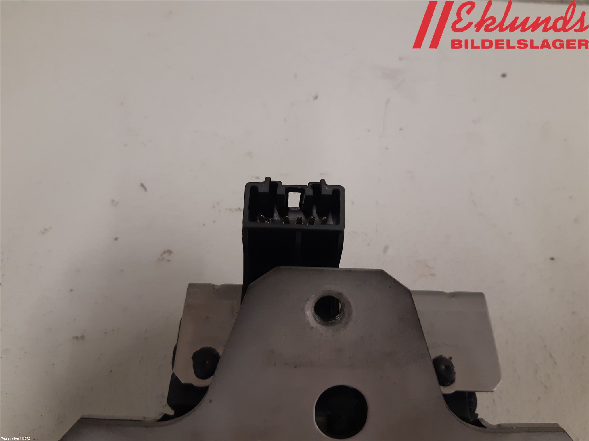 Volvo XC60 09-13 Låskista Baklucka