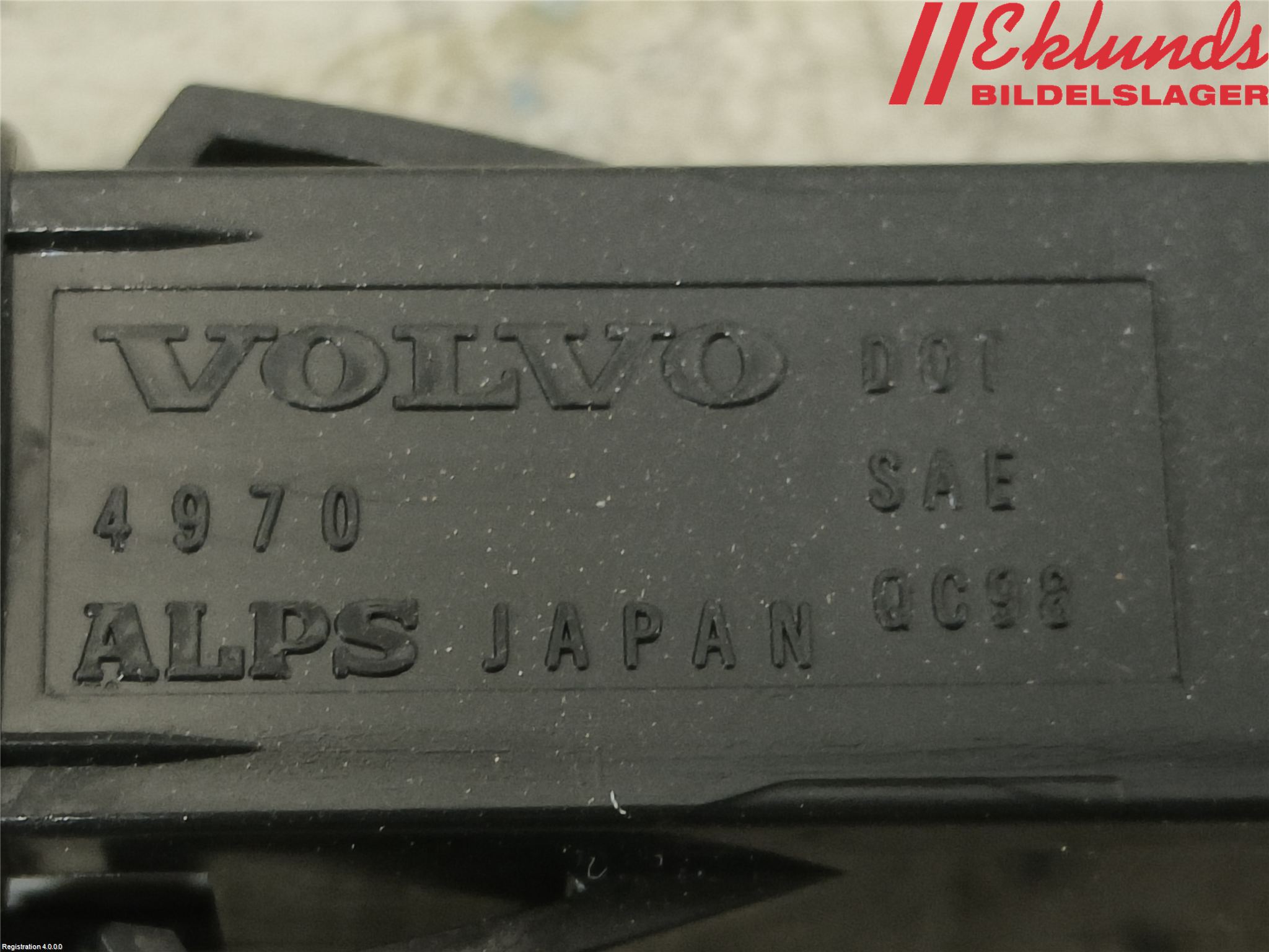 Volvo V40 12-19 Strömställare Varnings