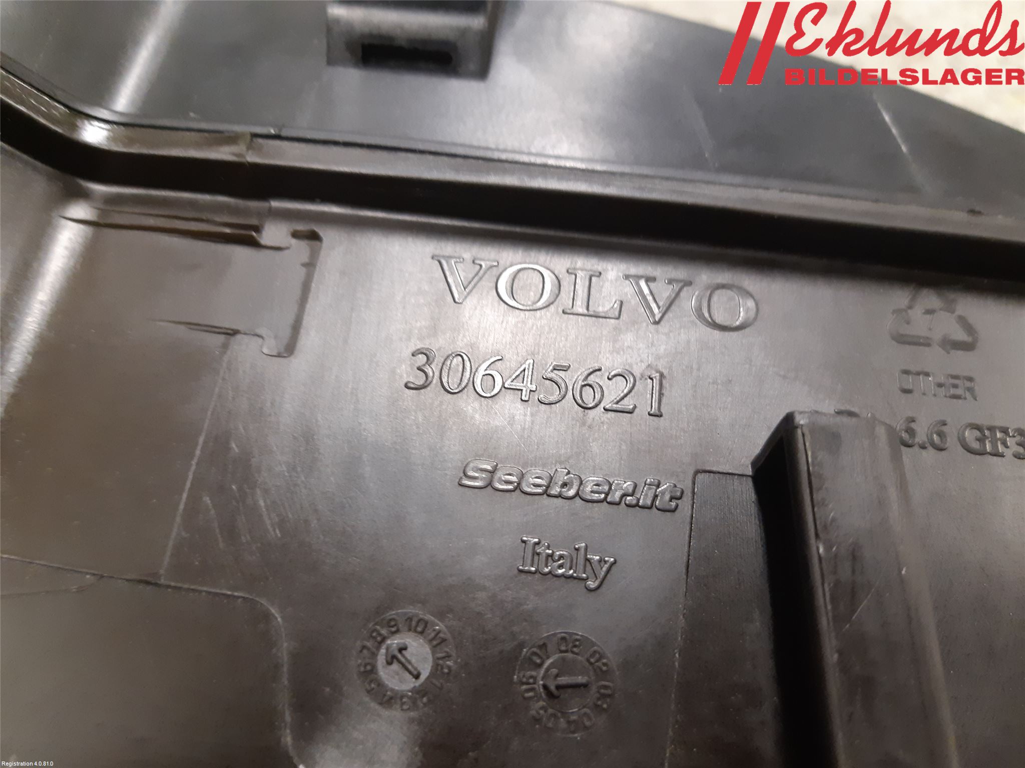 Volvo V70 05-08 Styrservooljebehållare