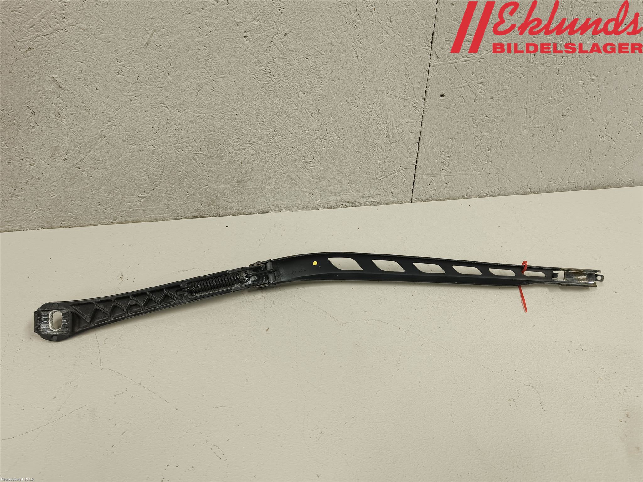 BMW 5 E60/61 Sed/Tou 02-10 Torkararm Armar Vindruta