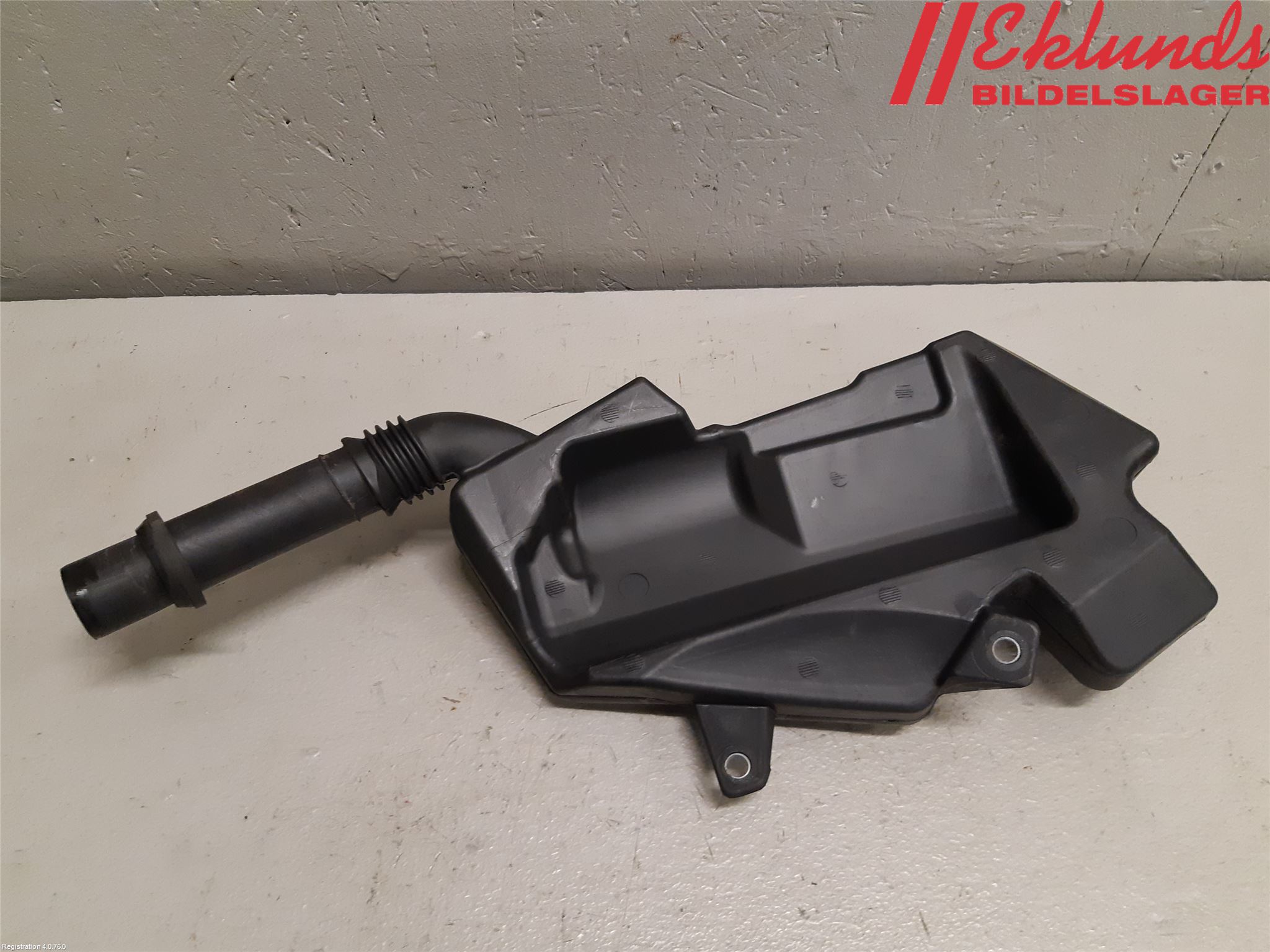 Audi A6 ALLROAD 12-18 Spolartank Påfyllningsrör