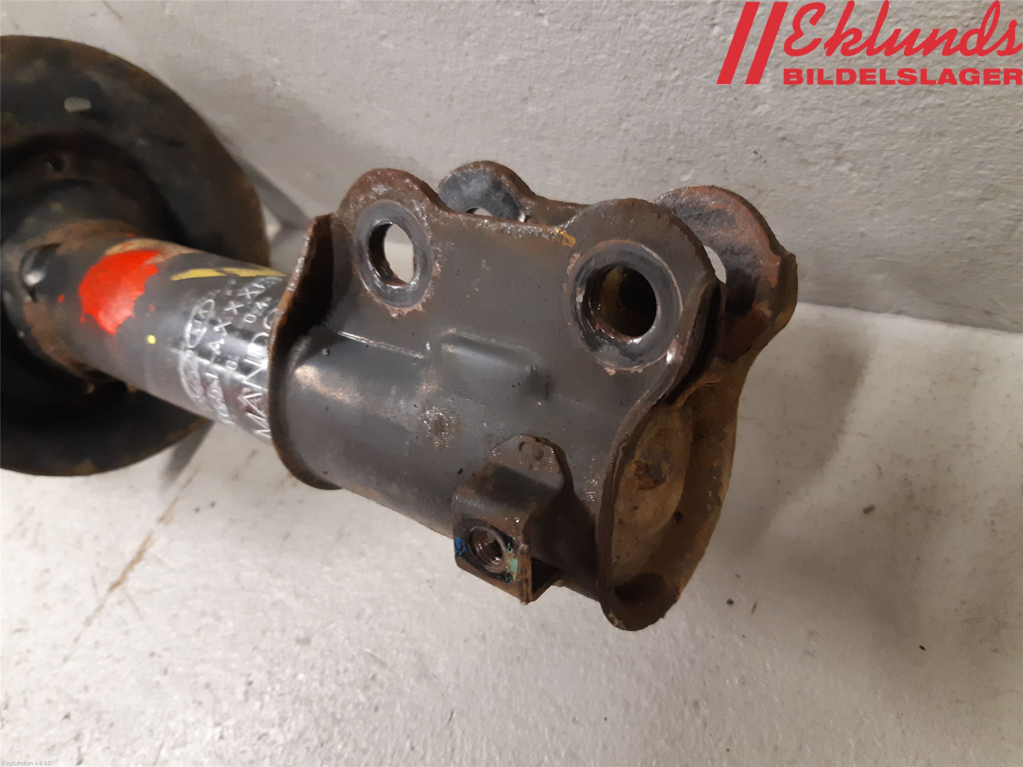 Kia CEED 12-18 Fjäderben Fram Vänster