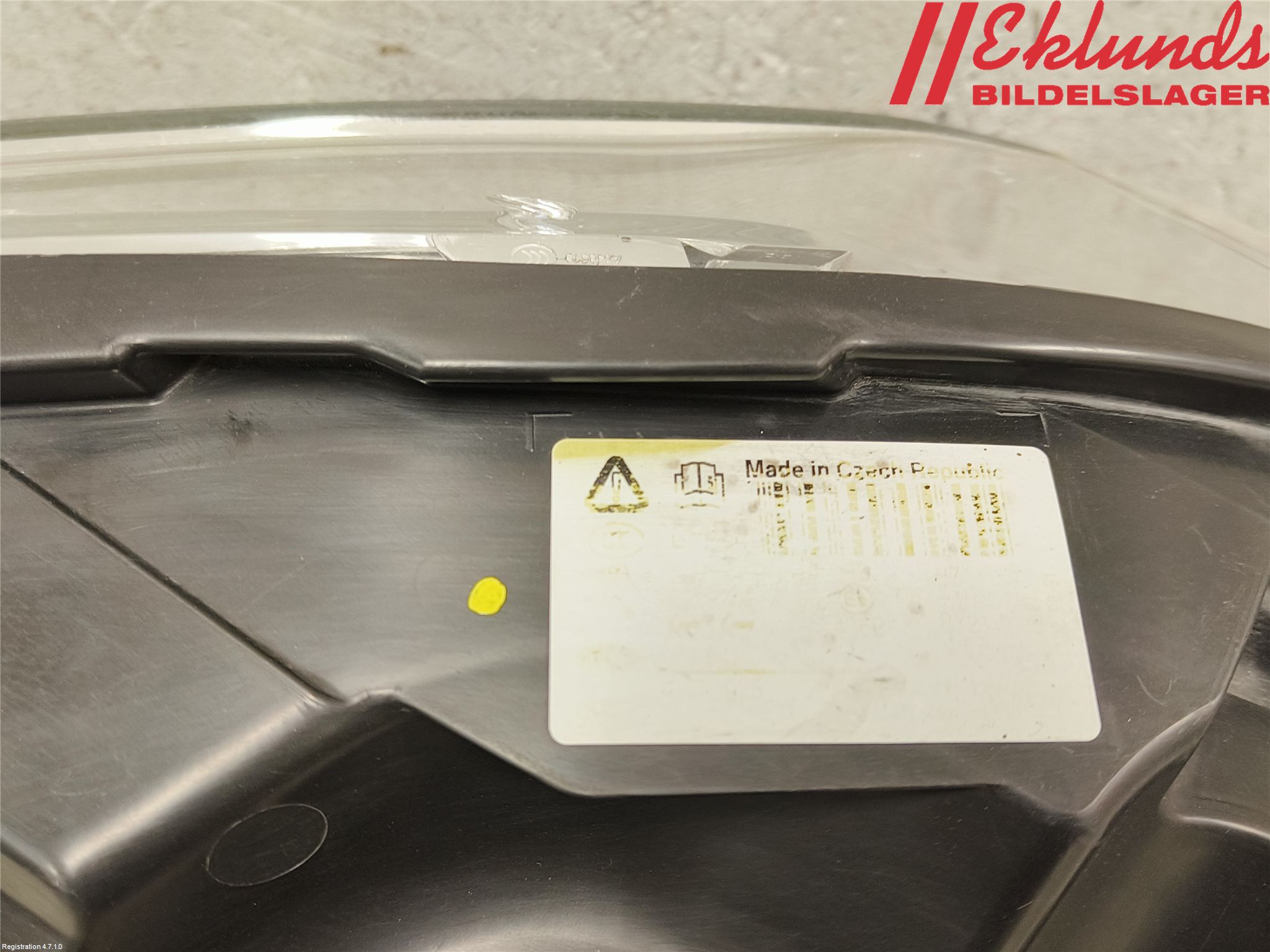 Ford FIESTA 09-12 Strålkastare Höger