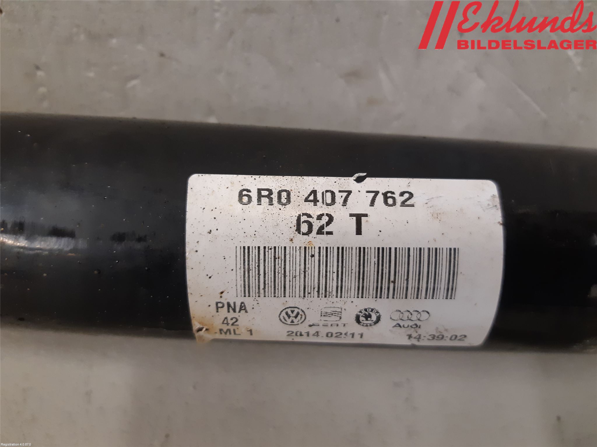 Volkswagen VW POLO 10-17 Drivaxel Fram Höger