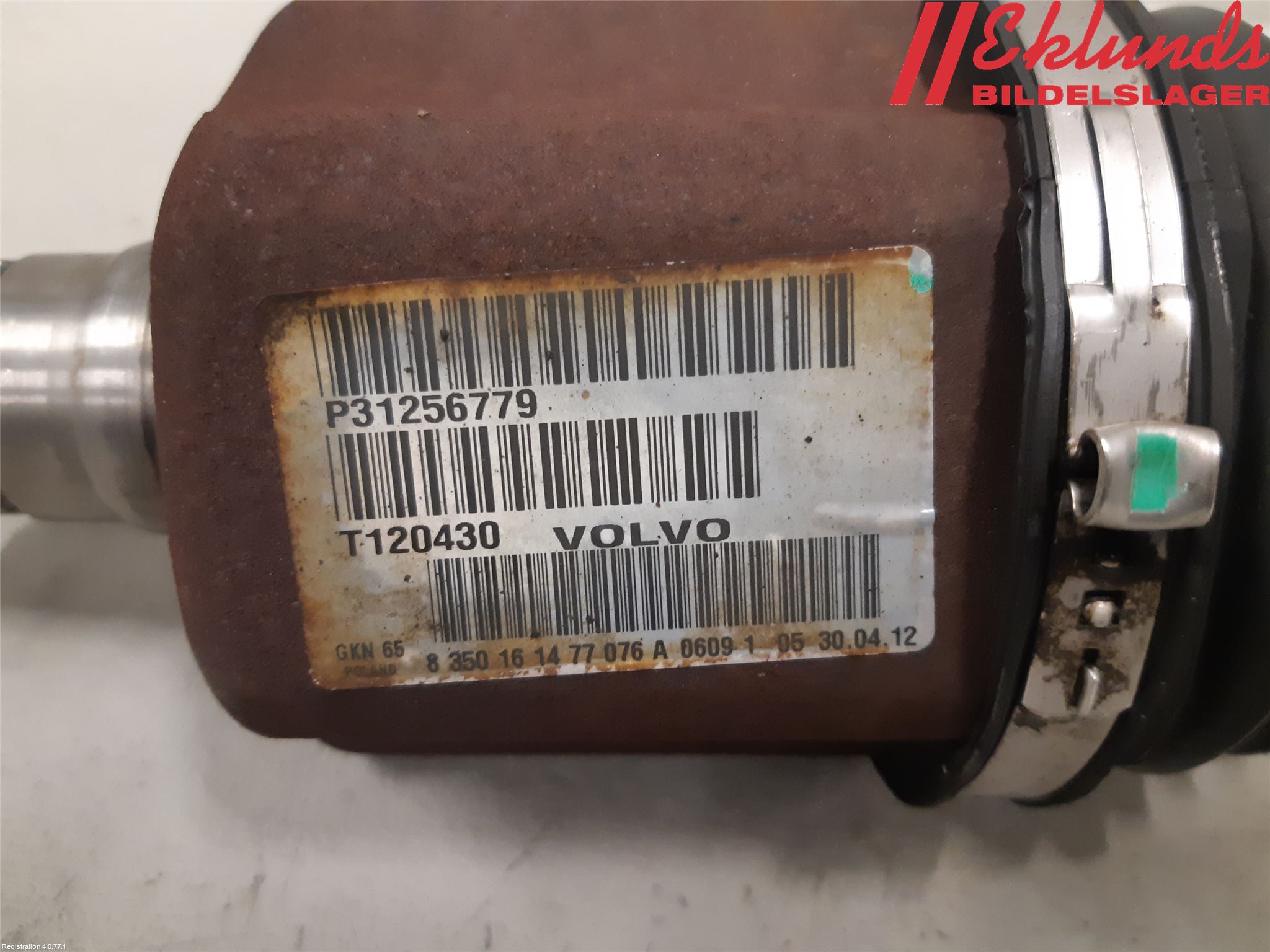 Volvo V70 08-13 Drivaxel Fram Vänster