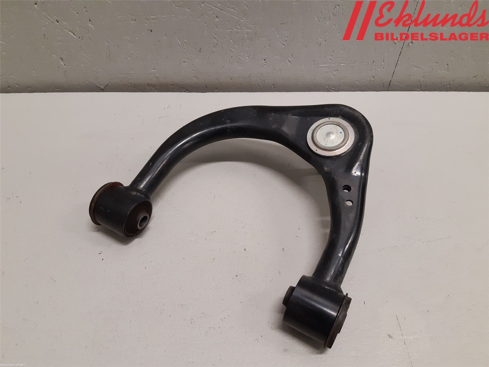 Toyota HILUX 16- Bärarm Fram Övre Hö