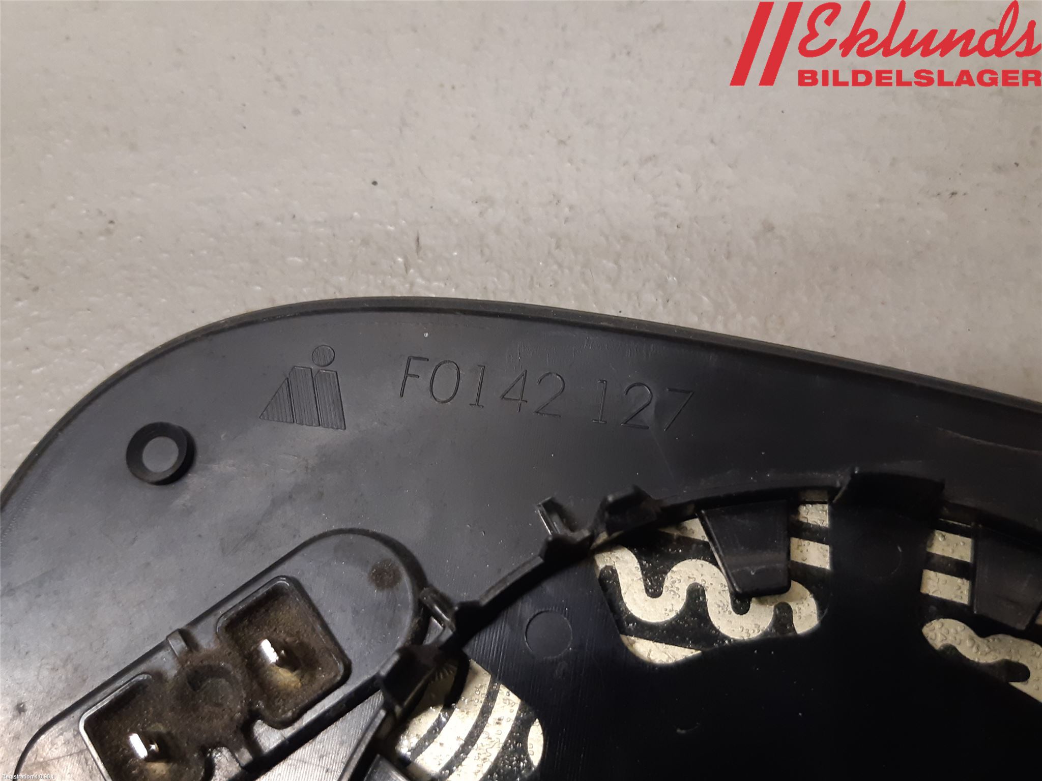 BMW 3 E90/91 SED/TOU 05-12 Spegelglas Vä